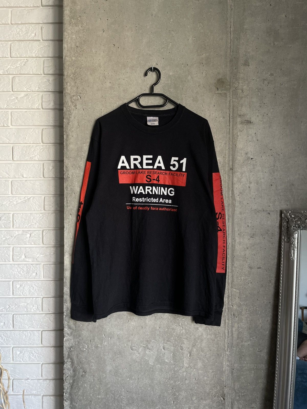 Vintage RARE Vintage Area 51 S4 Alien Longsleeve 90s X2 Y2k Size US L / EU 52-54 / 3 - 1 Thumbnail
