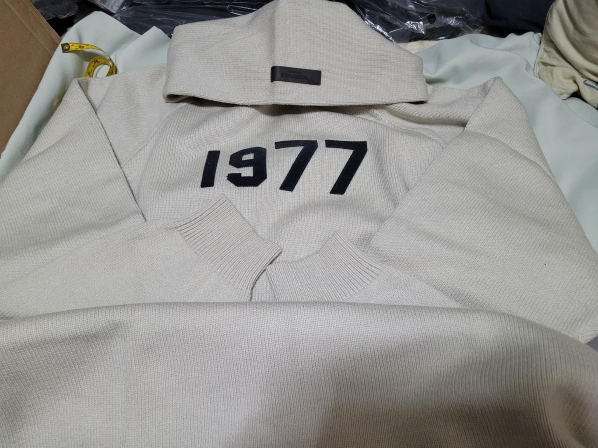 Fear of God sz S Fear of God Essentials 1977 Knit Hoodie wheat Size US S / EU 44-46 / 1 - 5 Thumbnail