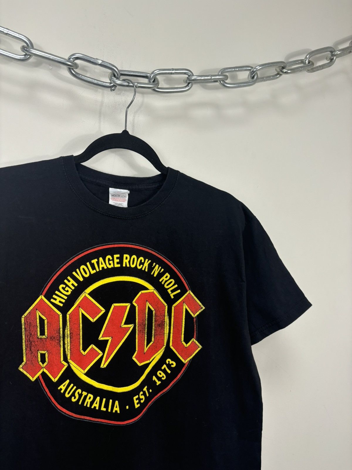 AC/DC Vintage AC/DC Big Logo Rare Black Band Rock Tee Size US L / EU 52-54 / 3 - 3 Thumbnail
