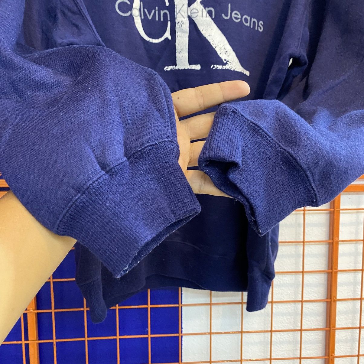 Calvin Klein × Vintage Vintage Calvin Klein Sweatshirt Big Logo Size US M / EU 48-50 / 2 - 4 Thumbnail