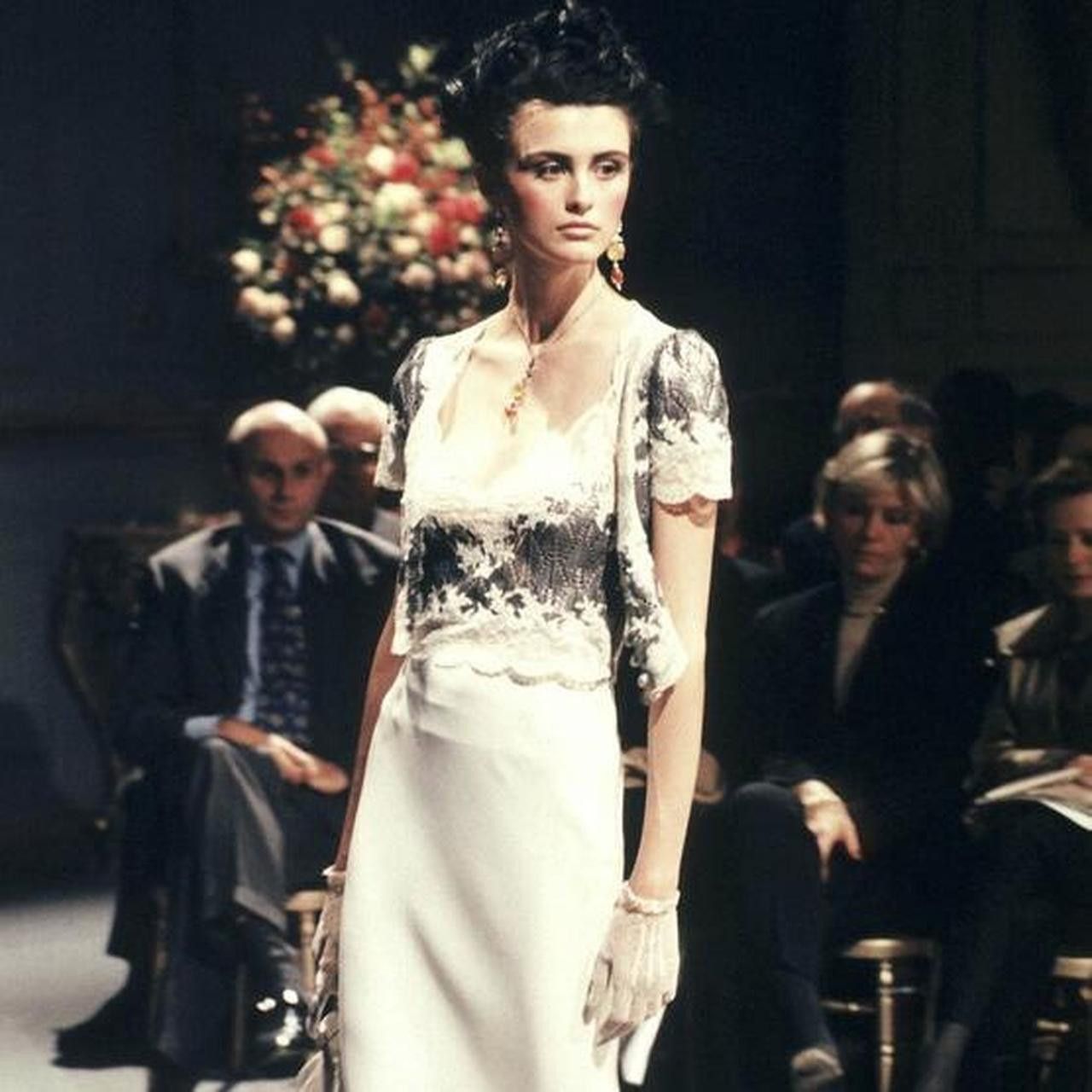 Dior Vintage 1998 S/S In A Boudoir Mood by John Galliano Size 26" / US 2 / IT 38 - 1 Thumbnail