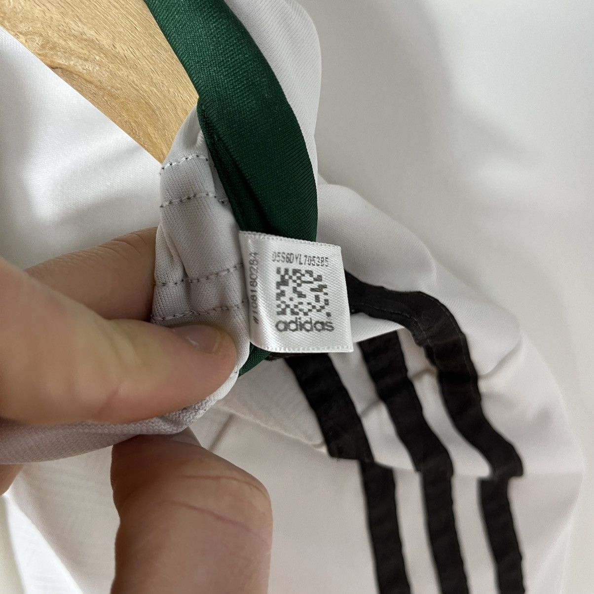 Adidas Adidas FC Bayern Munich 2013/2014 Away Football Jersey Size US S / EU 44-46 / 1 - 7 Thumbnail