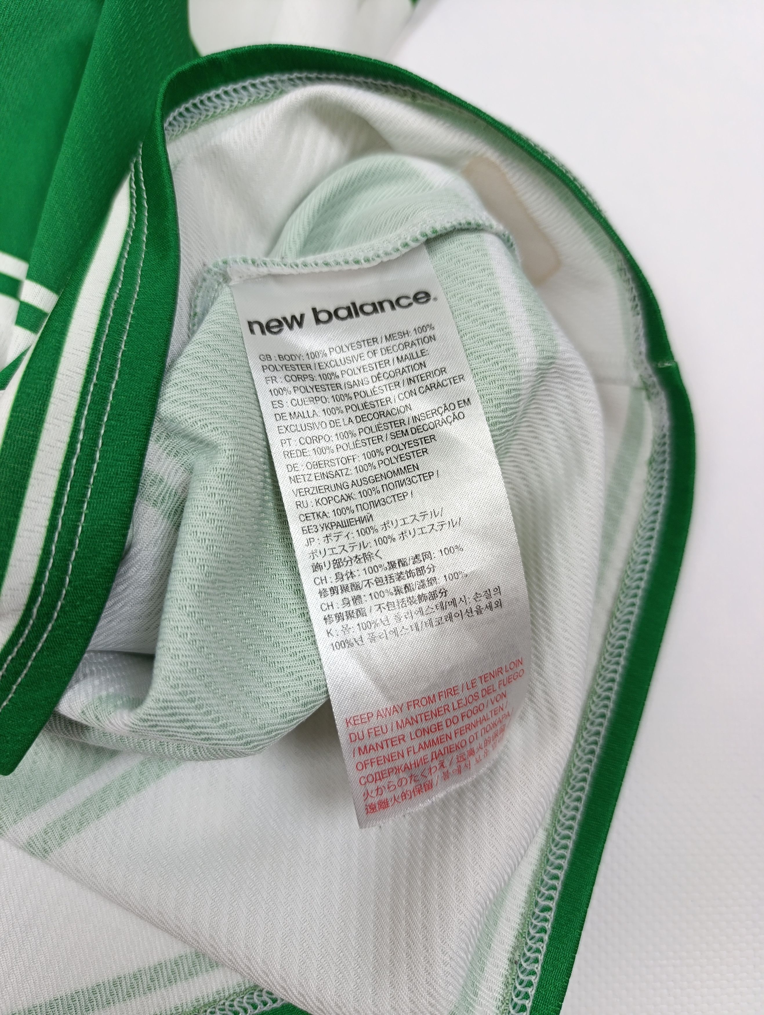 New Balance NEW BALANCE CELTIC HOME LONG SLEEVE JERSEY 2015 - 2016 Size US M / EU 48-50 / 2 - 12 Thumbnail