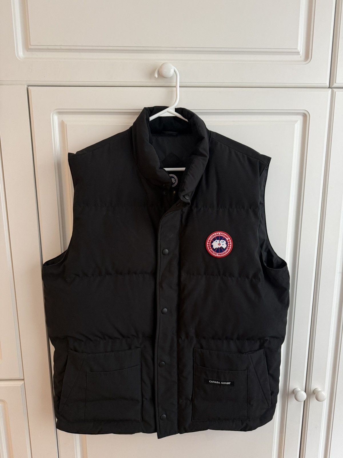 Canada Goose Canada Goose Logo Vest Size US XL / EU 56 / 4 - 1 Thumbnail