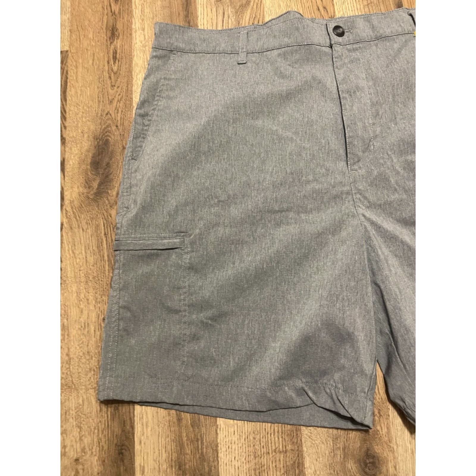Chaps Chaps Short, Men's 41 Gray Flat Front Pockets Casual Chino Regular Front Side Pockets 41 Mens Size US 41 - 3 Thumbnail
