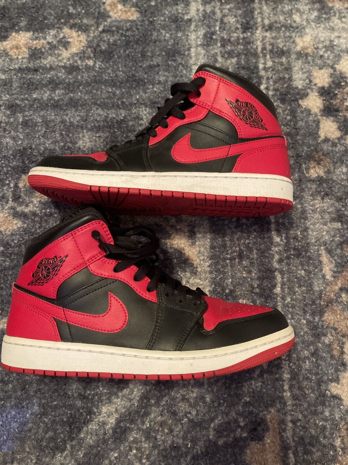 Jordan Brand × Nike Nike Air Jordan mid “Bred” Size US 9 / EU 42 - 1 Thumbnail