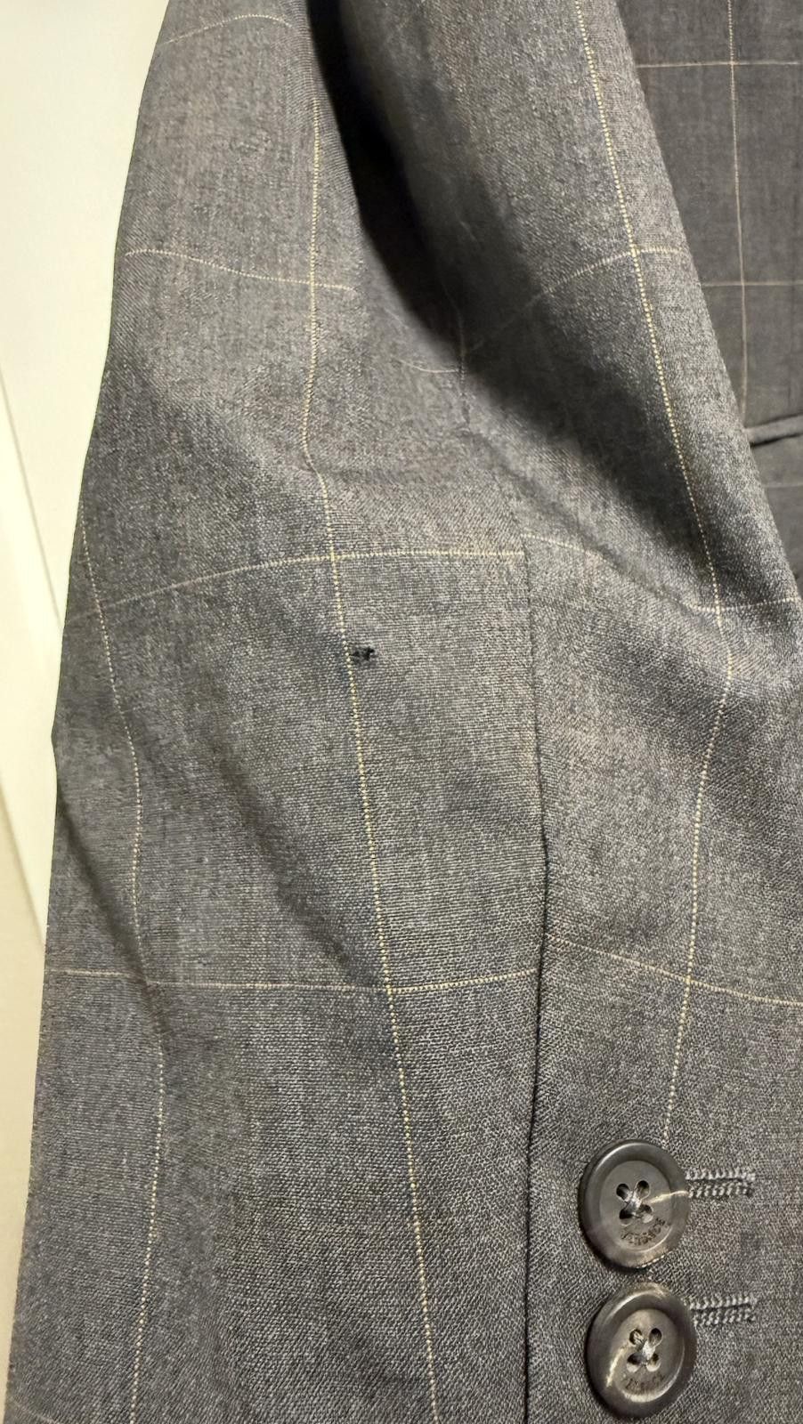 Designer Vintage Gianni Versace Couture Grey Wool Blazer Made in Ital Size 40R - 8 Thumbnail