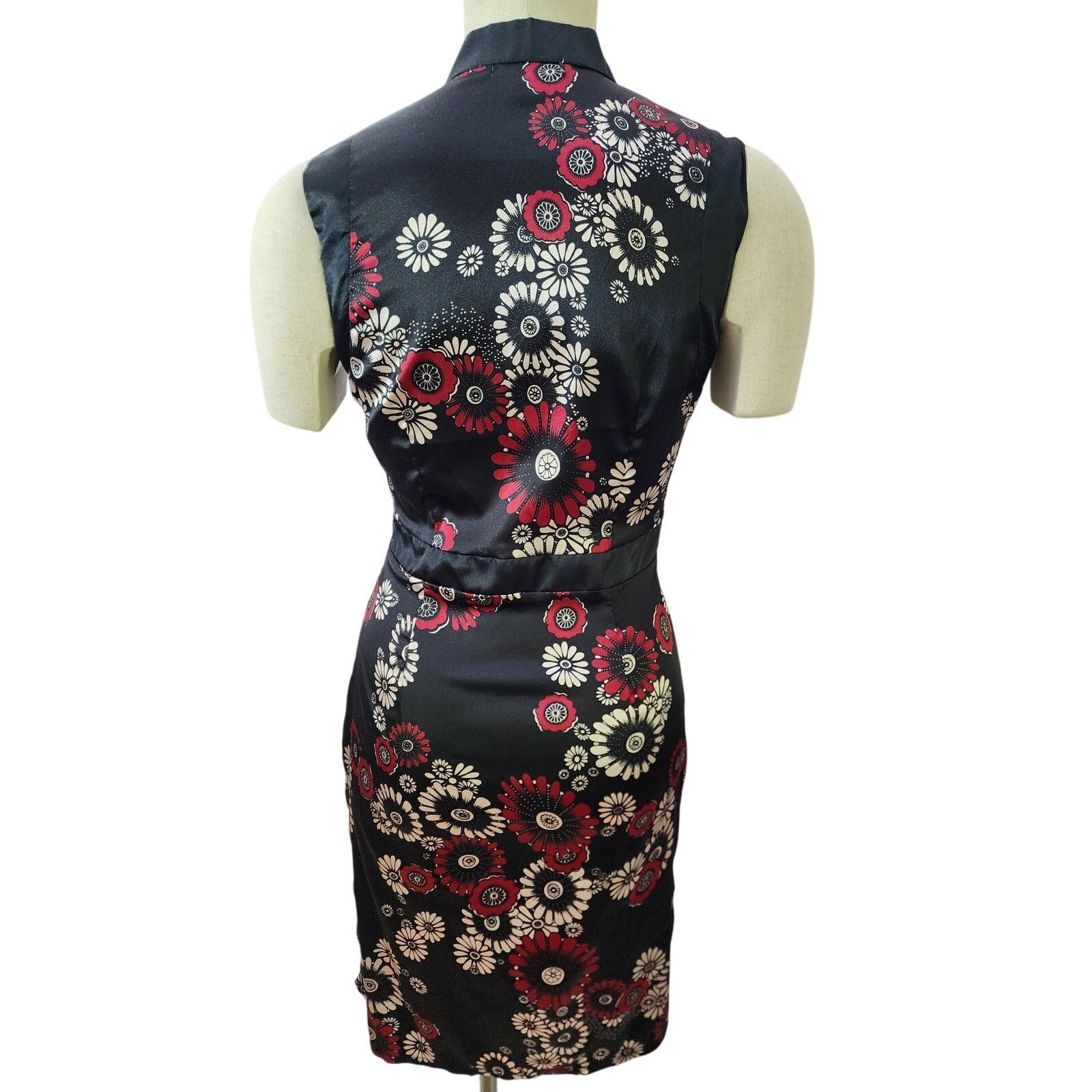 Forever 21 Forever Womens Chinese Style Black Sleeveless Dress Size S Size S / US 4 / IT 40 - 2 Thumbnail