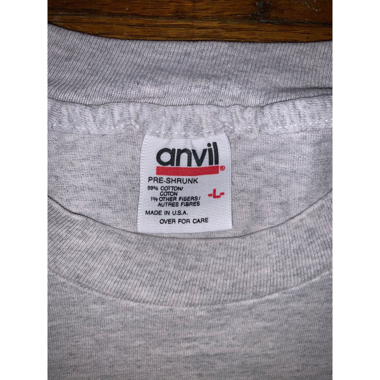 Anvil × Other × Vintage Vintage 90s Native American Wolf T Shirt USA L Single Stitch Size US L / EU 52-54 / 3 - 3 Thumbnail