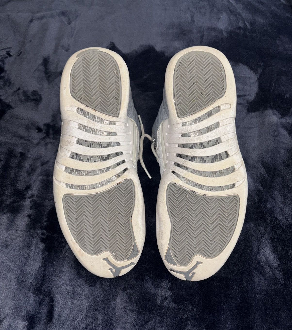 Jordan Brand Jordan Retro 12 Stealth Size US 10 / EU 43 - 5 Thumbnail