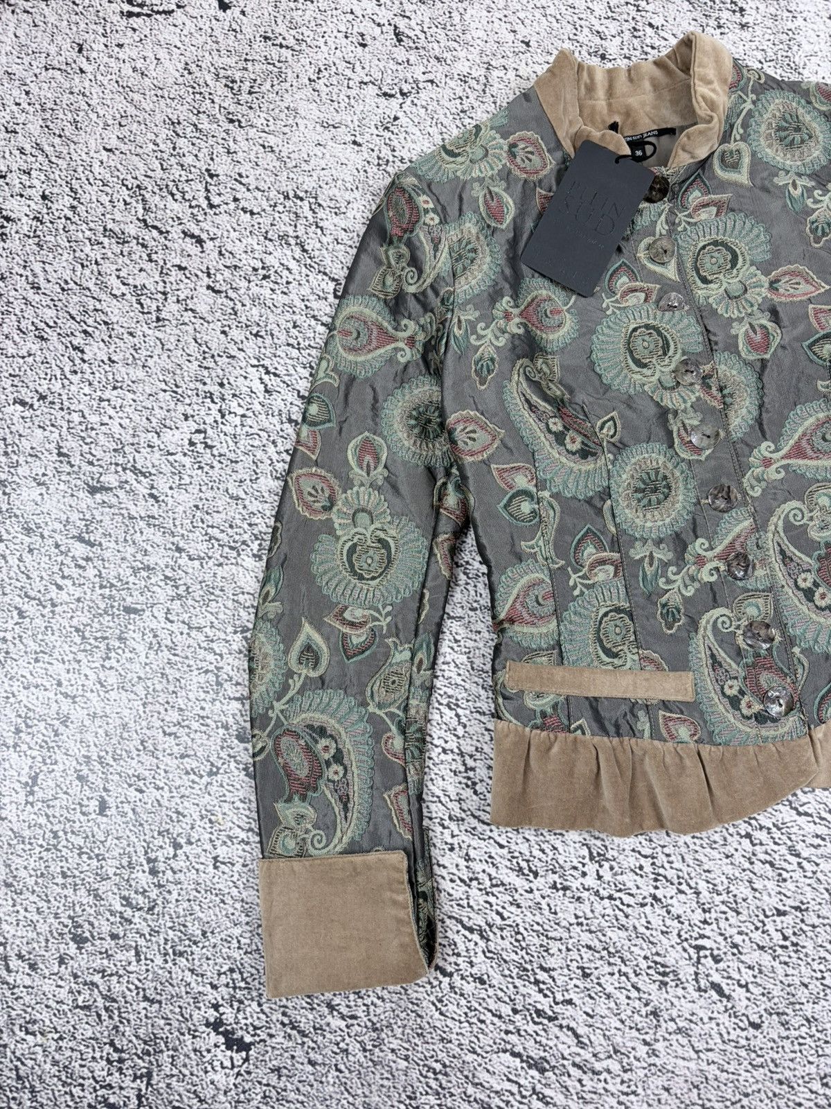 plein sud NWT Vintage Plein Sud Quilted Paisley Velvet Jacket Y2K S Size XS / US 0-2 / IT 36-38 - 2 Thumbnail