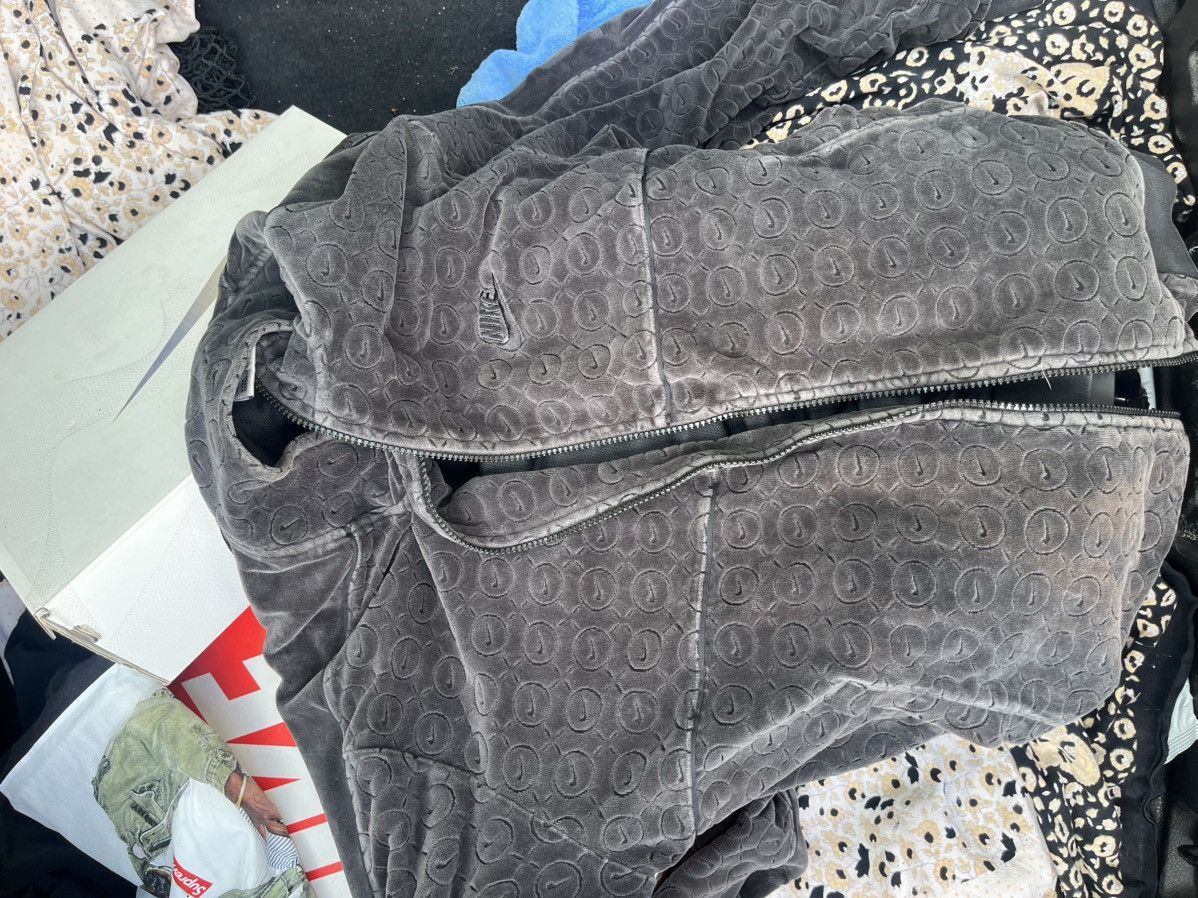 Supreme Nike Velour | Grailed