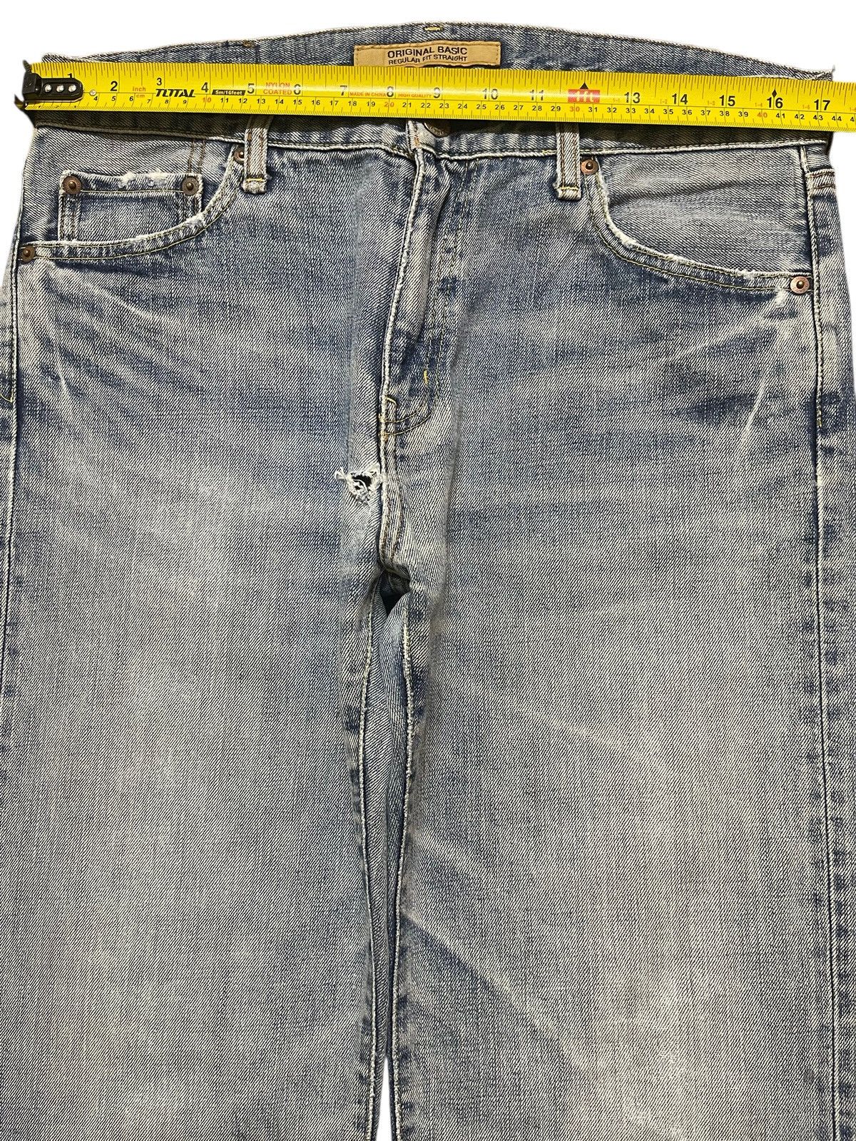 Uniqlo Vintage Japan Uniqlo Blue Faded Wash Whiskers Style Loose Size US 34 / EU 50 - 12 Thumbnail