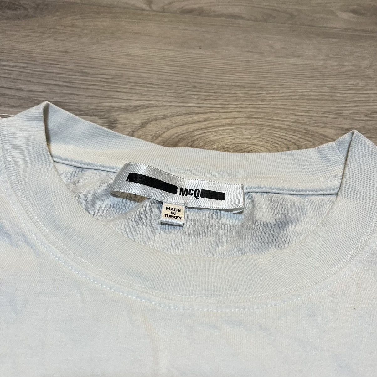 Alexander McQueen Alexander Mcqueen MCQ Tee T-shirt Rabbit Size US XL / EU 56 / 4 - 2 Thumbnail