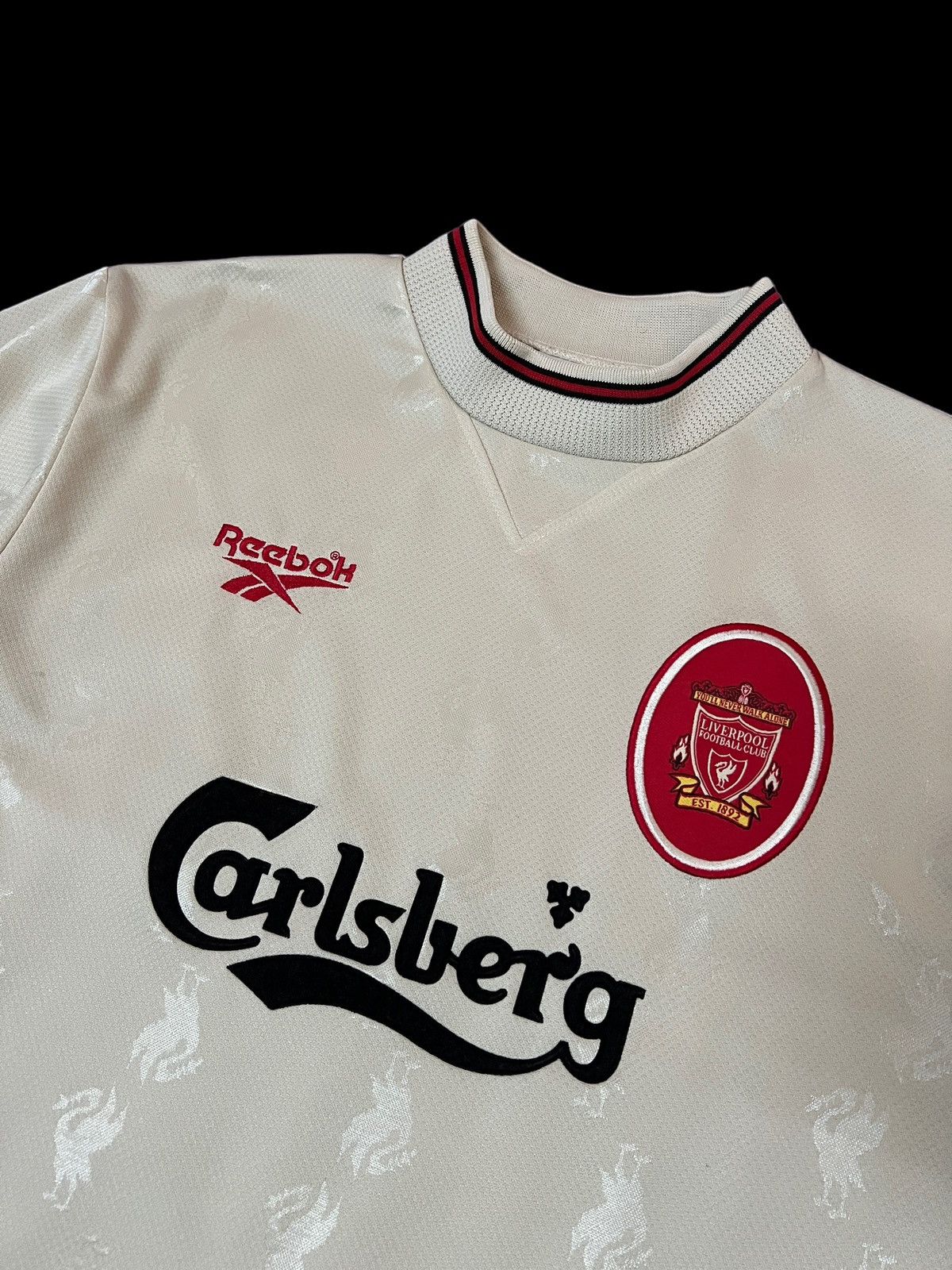 Vintage Vintage Liverpool 1996-1997 Away Jersey Size US L / EU 52-54 / 3 - 4 Thumbnail