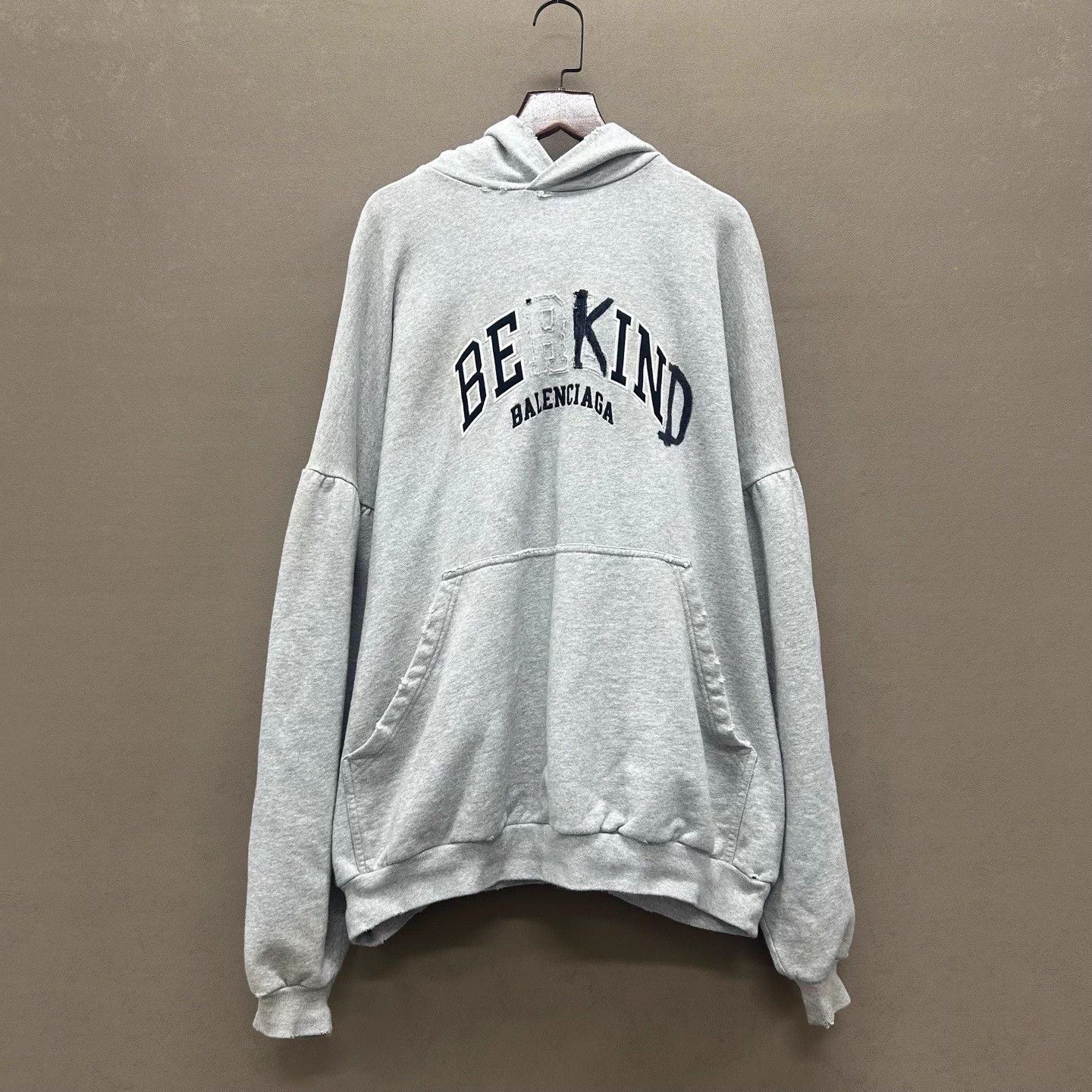 Balenciaga Balenciaga Logo Print Hoodie MINT L Size US L / EU 52-54 / 3 - 1 Thumbnail