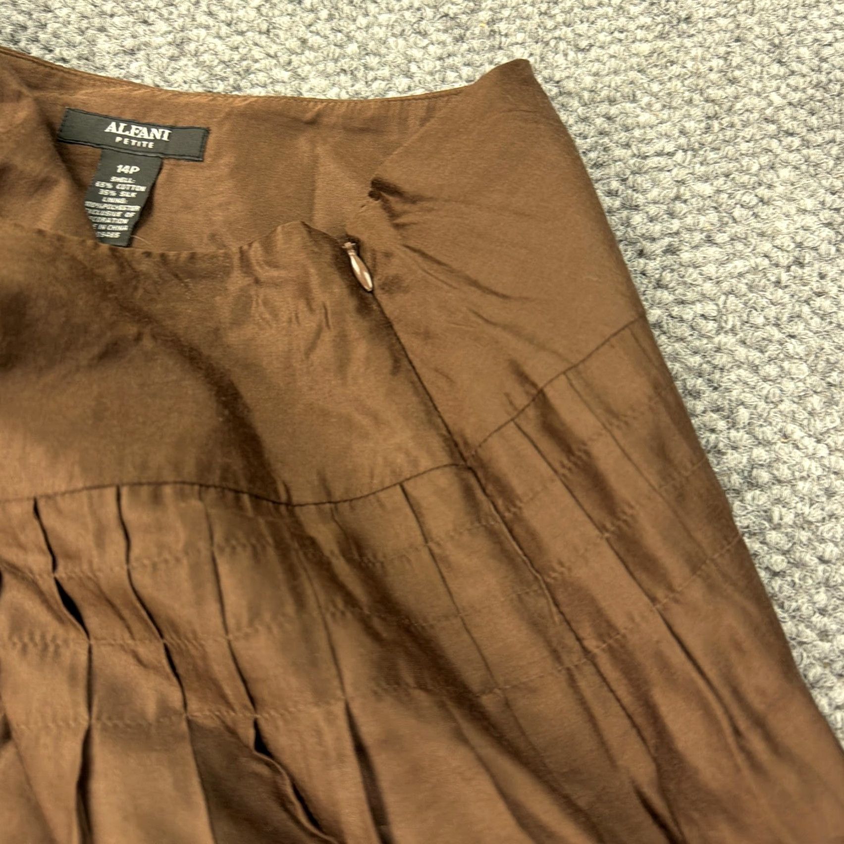 Alfani Alfani Skirt Womens 14P Brown Cotton Silk Sequin Embroidered A Line Petite Geometric Knee Length Vintage: No (Wait) Size 36" / US 14 / IT 50 - 7 Thumbnail