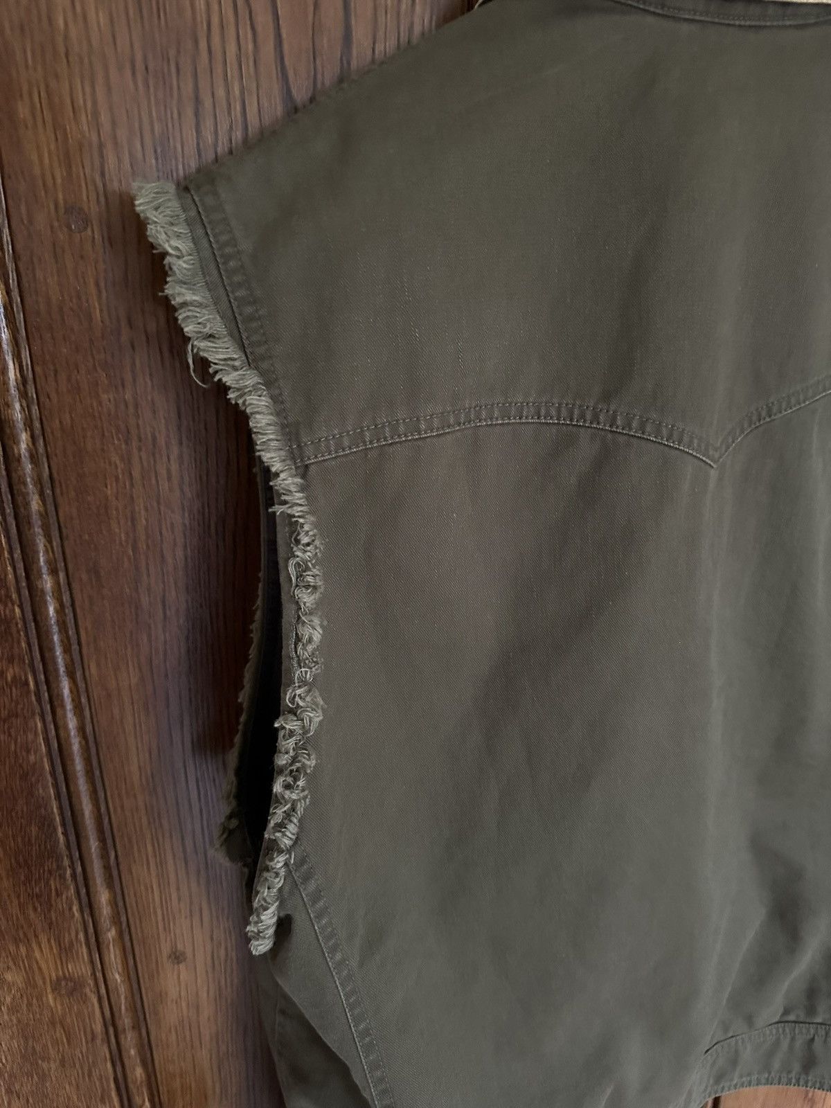 Saint Laurent Paris $2290 SS19 Saint Laurent sleeveless embroidered jacket 50 Size US M / EU 48-50 / 2 - 18 Thumbnail