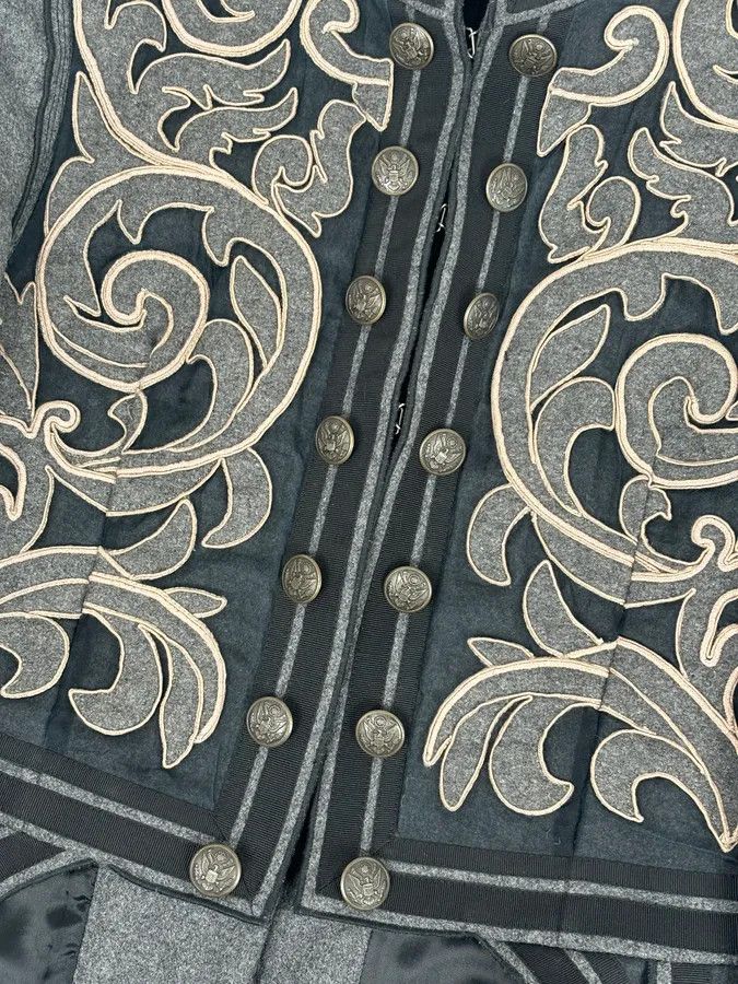 Dolce & Gabbana AW2009 Dolce & Gabbana Grey Wool Baroque Embroidered Officer Jacket Size 42R - 9 Thumbnail