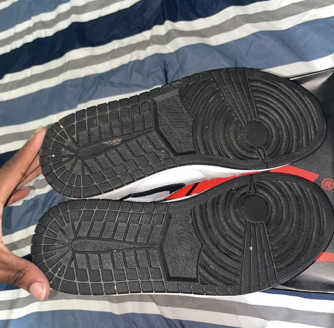 Jordan Brand Jordan 1 “Smoke grey” Size US 10 / EU 43 - 5 Thumbnail