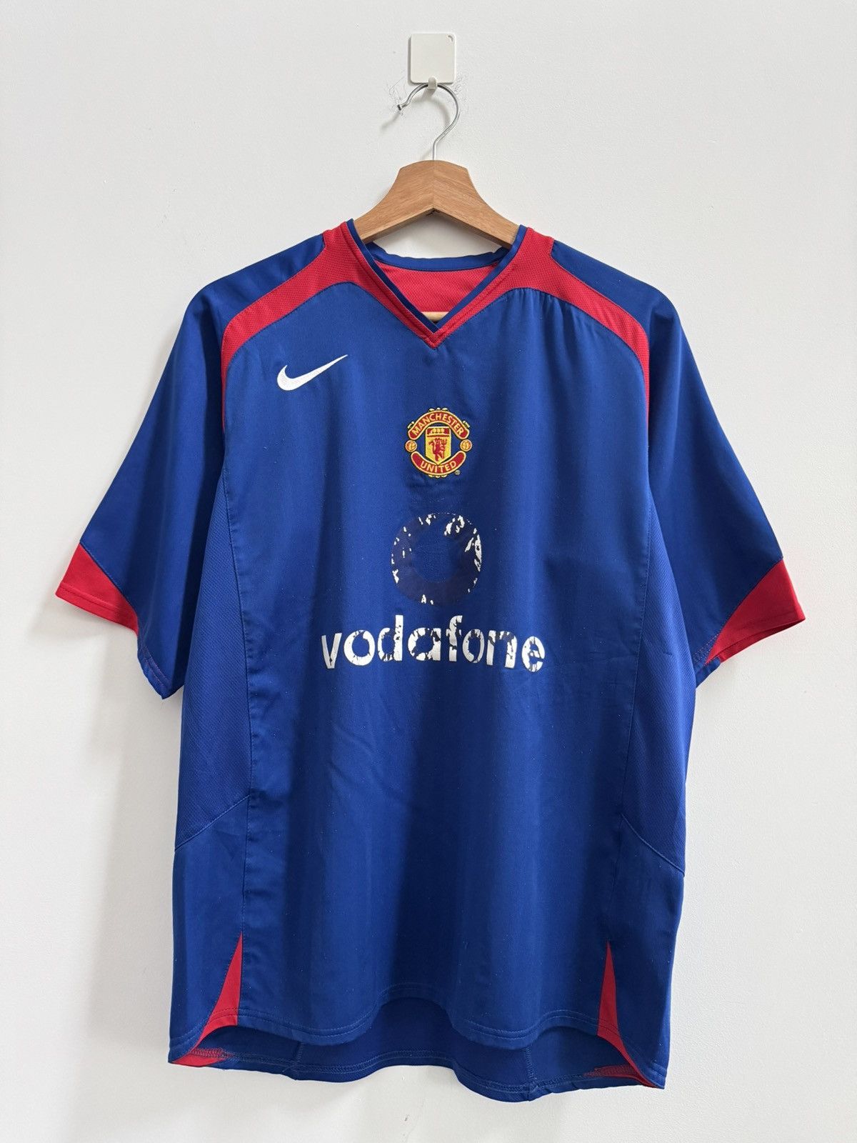 Nike Nike Manchester United 2005/2006 Away Vintage Nike 90 Jersey Size US L / EU 52-54 / 3 - 1 Thumbnail