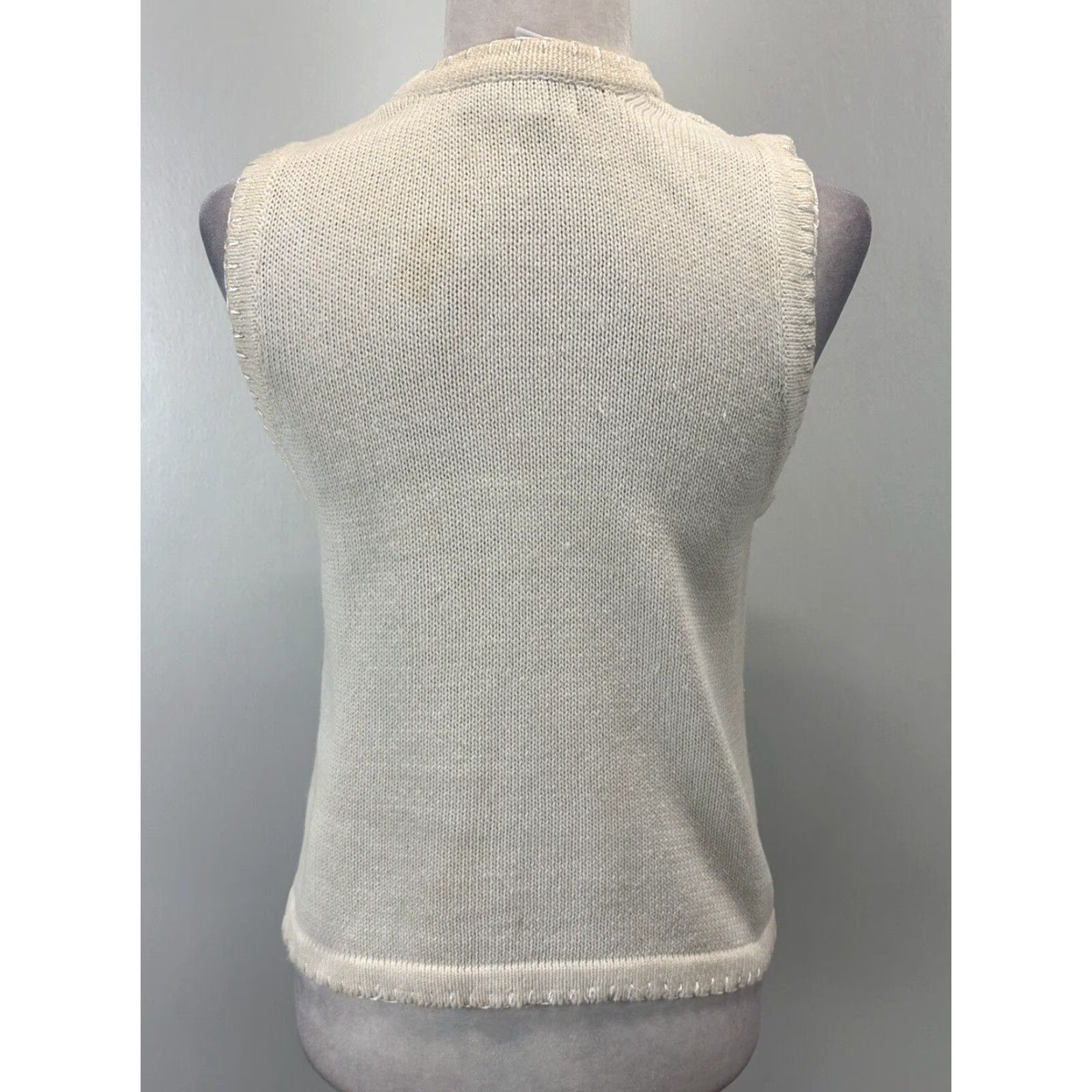 Vintage VINTAGE Victoria Jones Christmas Sweater Vest Women's Vest PS Petite V-Neck Ivory Cotton Blend Size Small/Petites Mens? Women Size S / US 4 / IT 40 - 3 Thumbnail