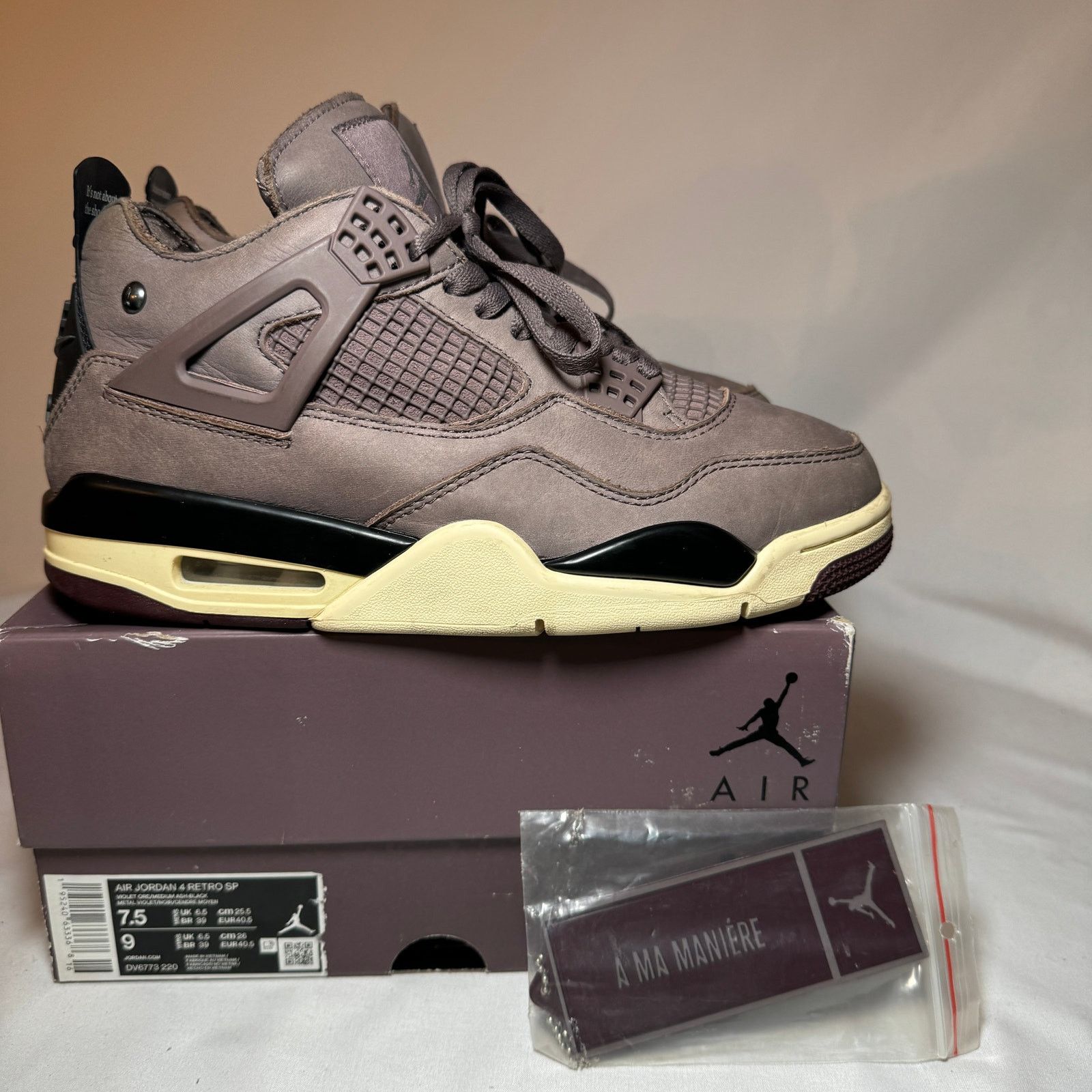 Jordan Brand × Nike Size 7.5 - A Ma Maniére x Air Jordan 4 Retro Violet Ore Size US 7.5 / EU 40-41 - 1 Thumbnail