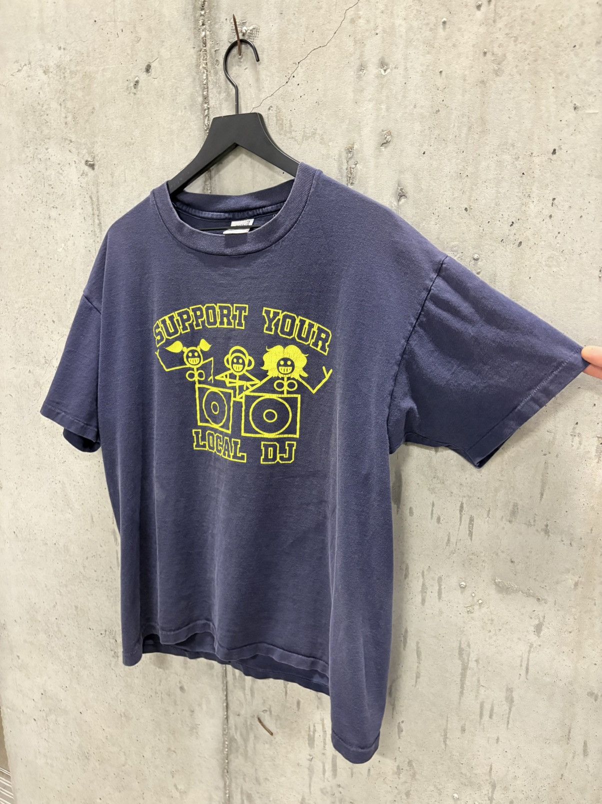 Band Tees Vintage Support Your Local DJ Shirt Faded Distressed Grunge Size US XL / EU 56 / 4 - 3 Thumbnail