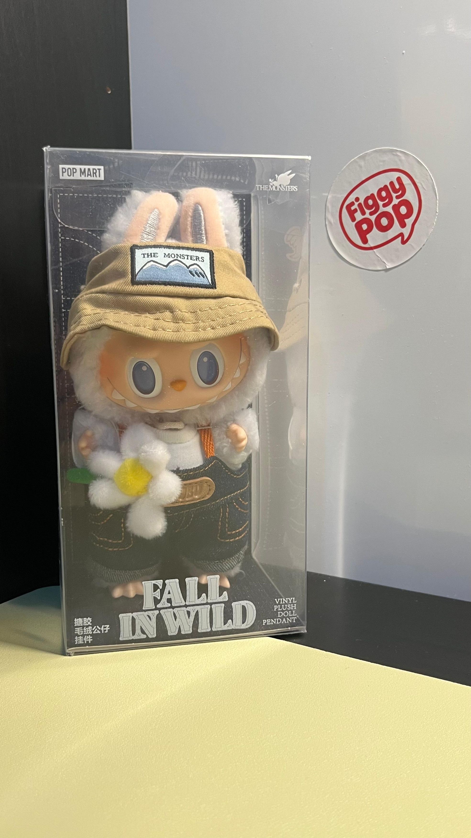 POP MART LABUBU THE MONSTERS - Fall in Wild - Vinyl Plush Pendant Size ONE SIZE - 2 Thumbnail