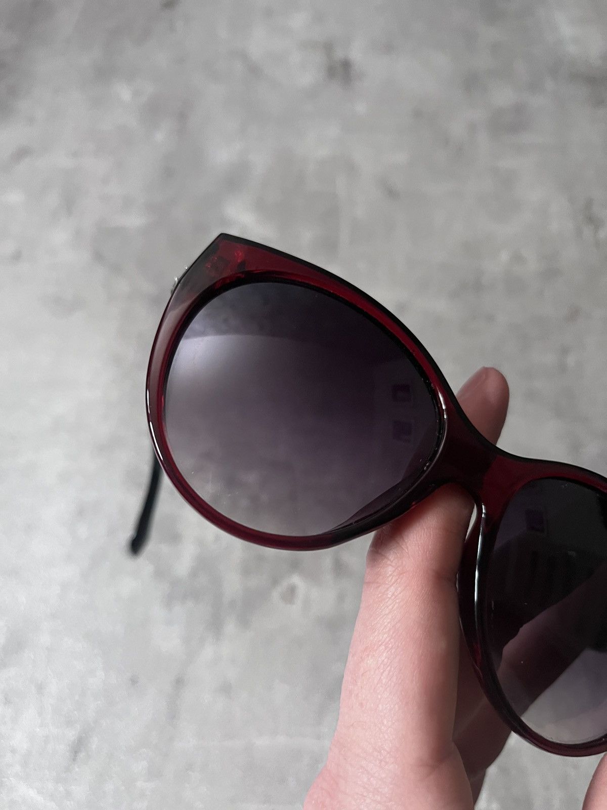 Chanel Chanel black red sunglasses twist women Size ONE SIZE - 5 Thumbnail