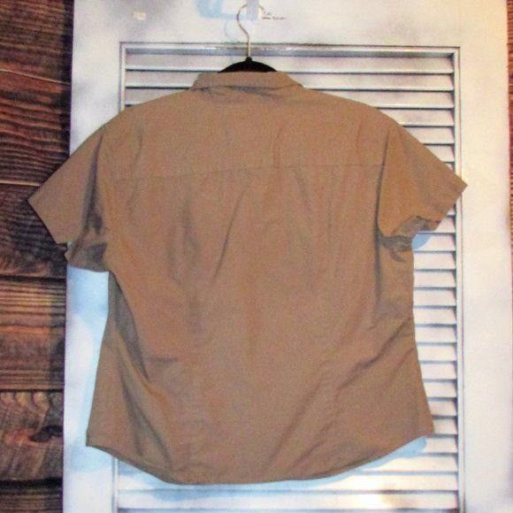 Columbia Columbia XL Petite Tan Camp Shirt Size XL / US 12-14 / IT 48-50 - 4 Thumbnail