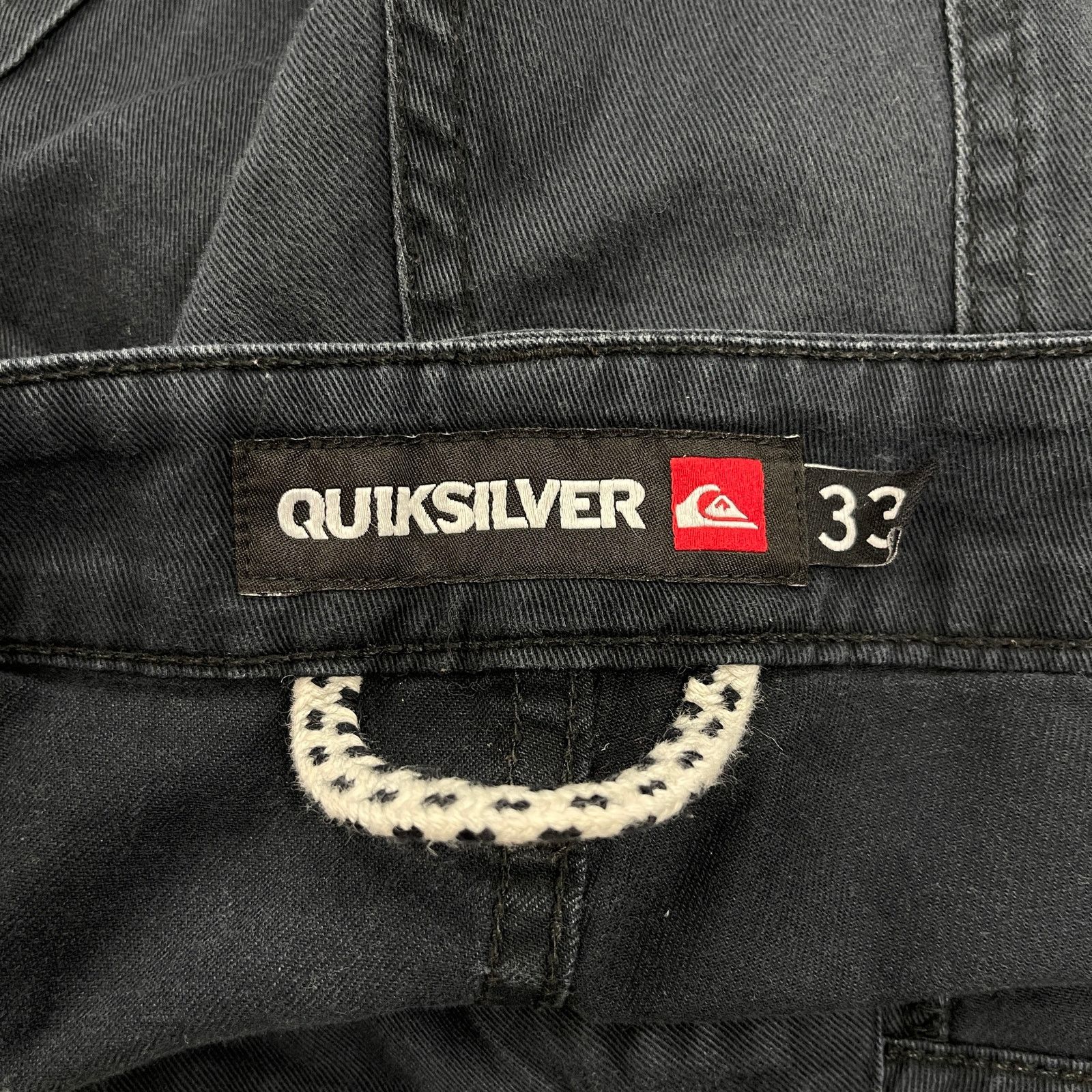 Quiksilver Quiksilver Black Cargo Shorts size 33 B7 Size US 33 - 3 Thumbnail