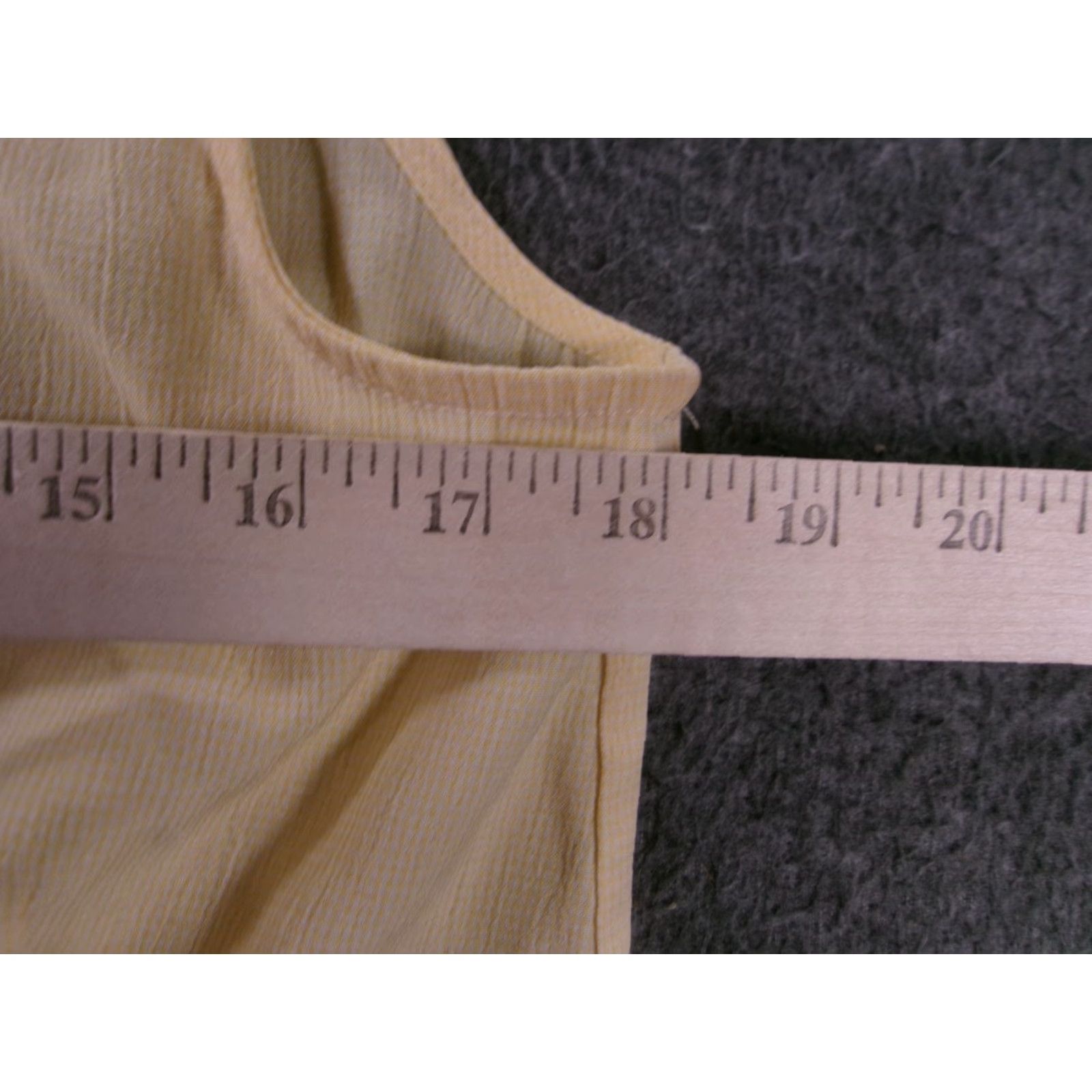 Vintage Christopher Banks Blouse Womens M Sleeveless Button Front Collared Light Yellow Beige Solid Size M / US 6-8 / IT 42-44 - 3 Thumbnail
