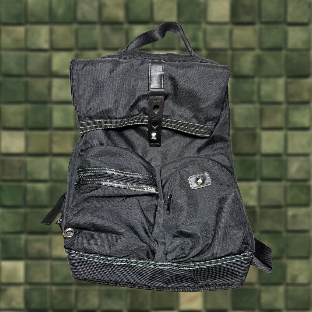 Vintage ThinkGeek Bag of Holding Backpack Black Dungeons & Dragons Rolltop Casual 18”x12” Size ONE SIZE - 1 Thumbnail