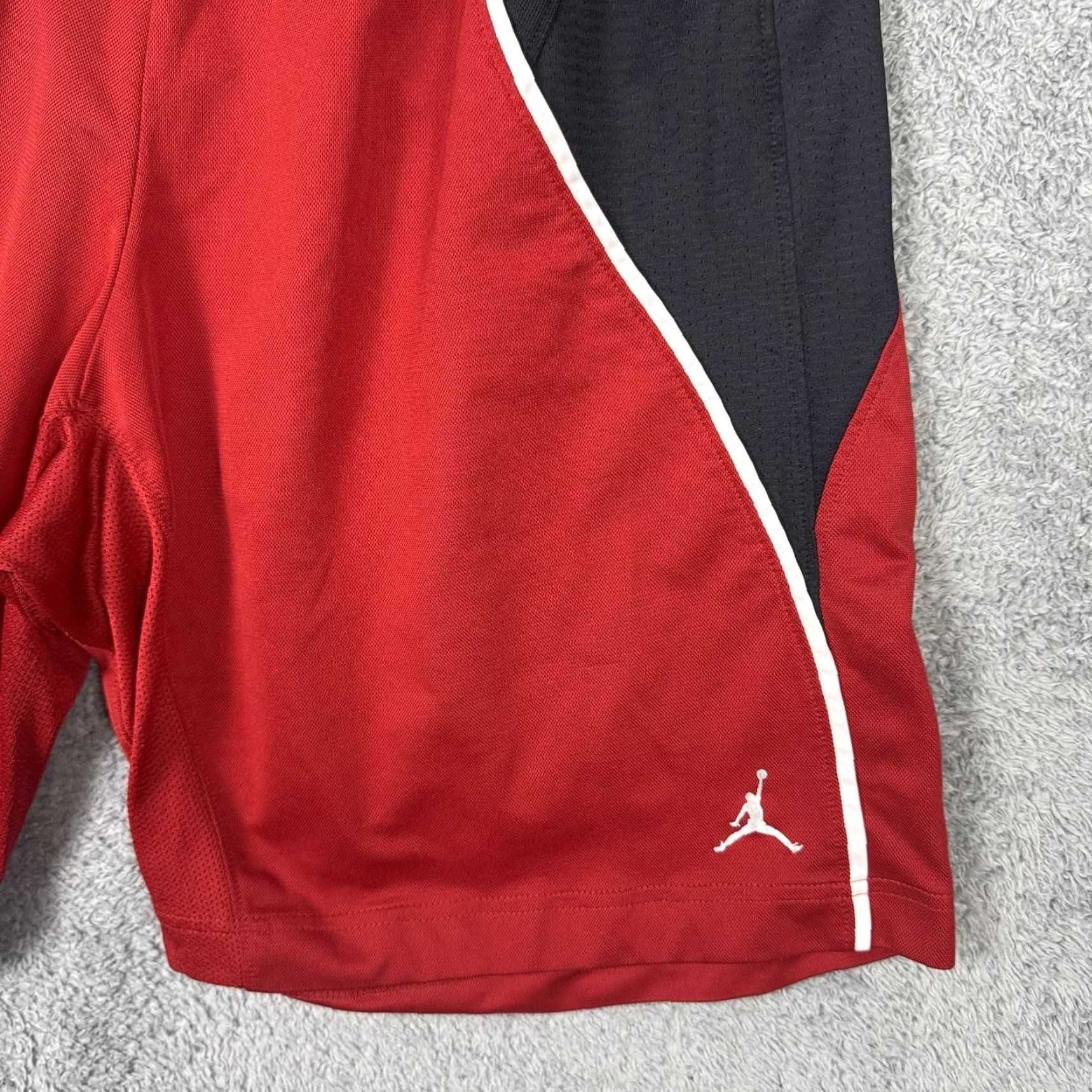 Nike Nike Jordan Shorts Mens L Flight Jumpman Streetwear Red Basketball Athletic Shorts Size US 33 - 3 Thumbnail
