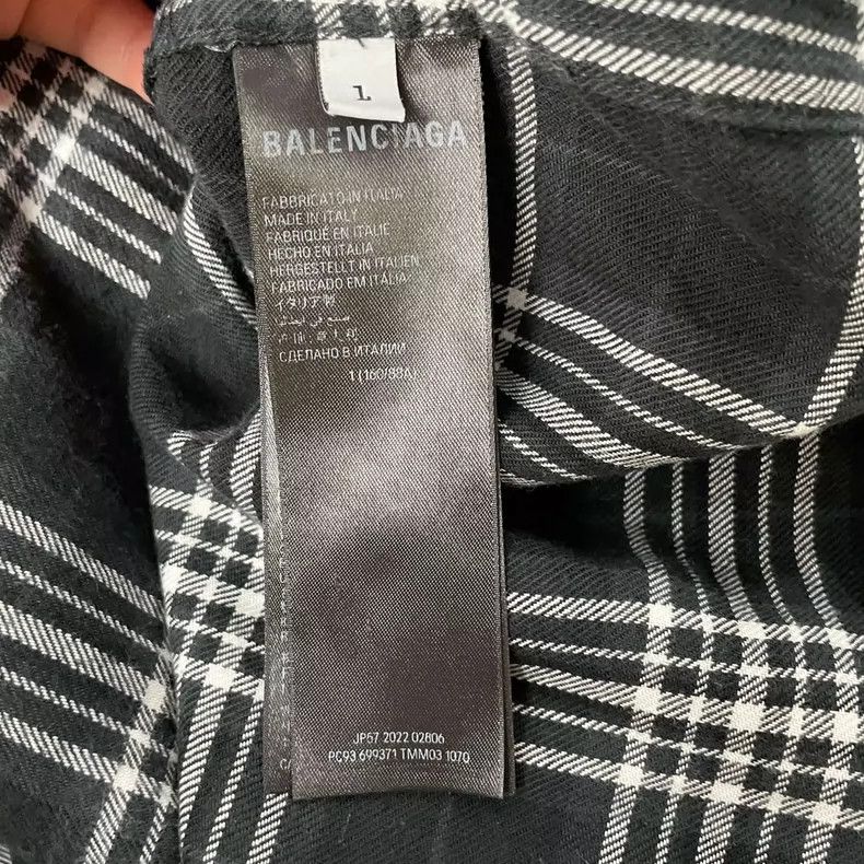 Balenciaga Balenciaga Black plaid shirt Size US S / EU 44-46 / 1 - 5 Thumbnail