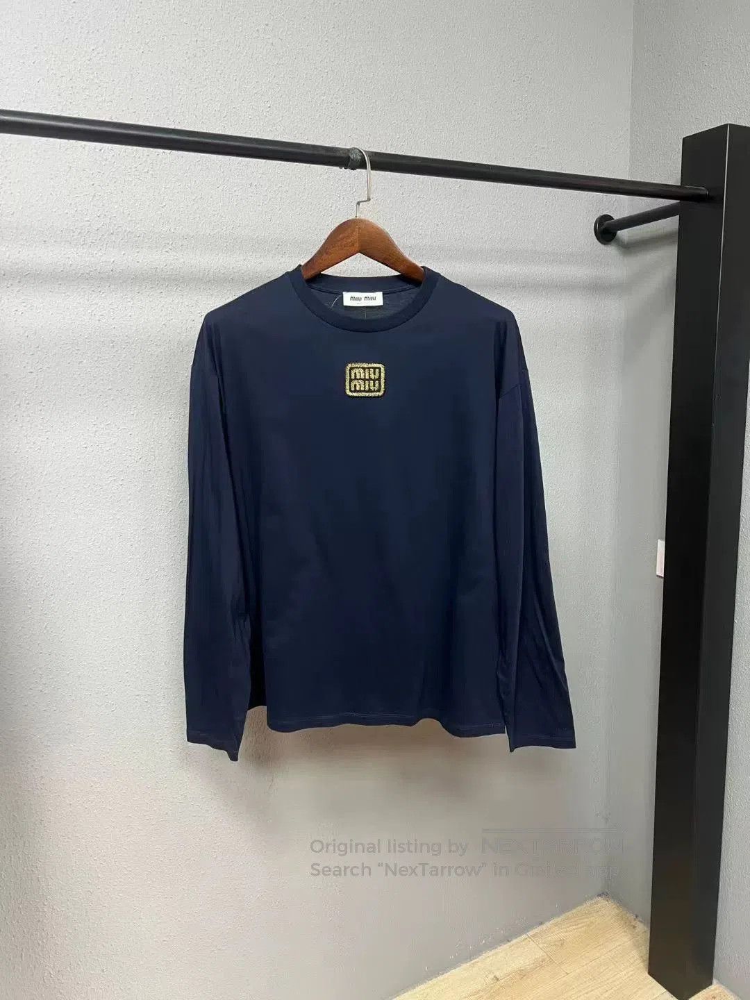 Miu Miu miumiu logo long sleeve top in navy. Size L / US 10 / IT 46 - 1 Thumbnail