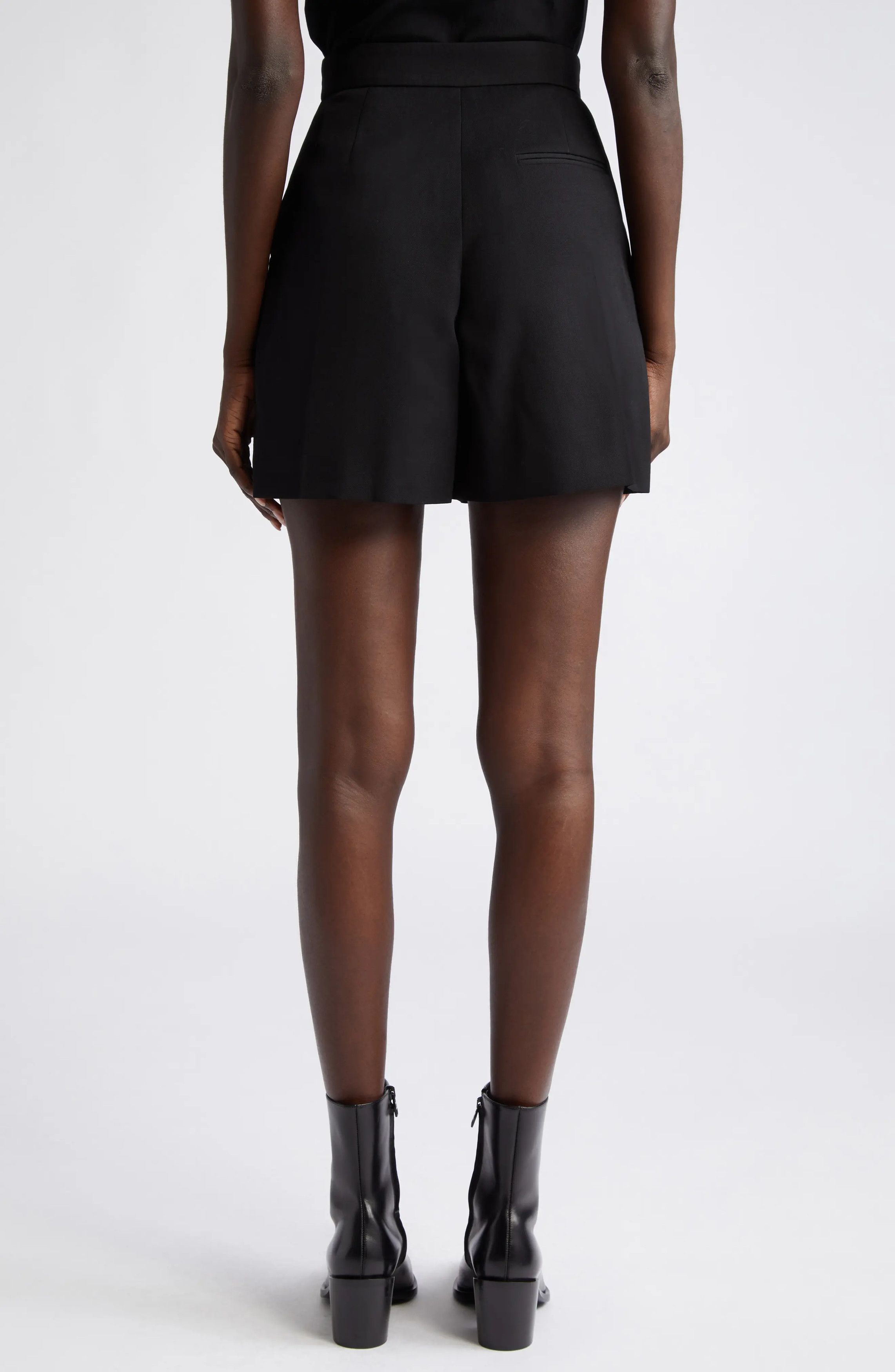 Alexander McQueen o1y0325 Short in Black Size 27" / US 4 / IT 40 - 4 Thumbnail
