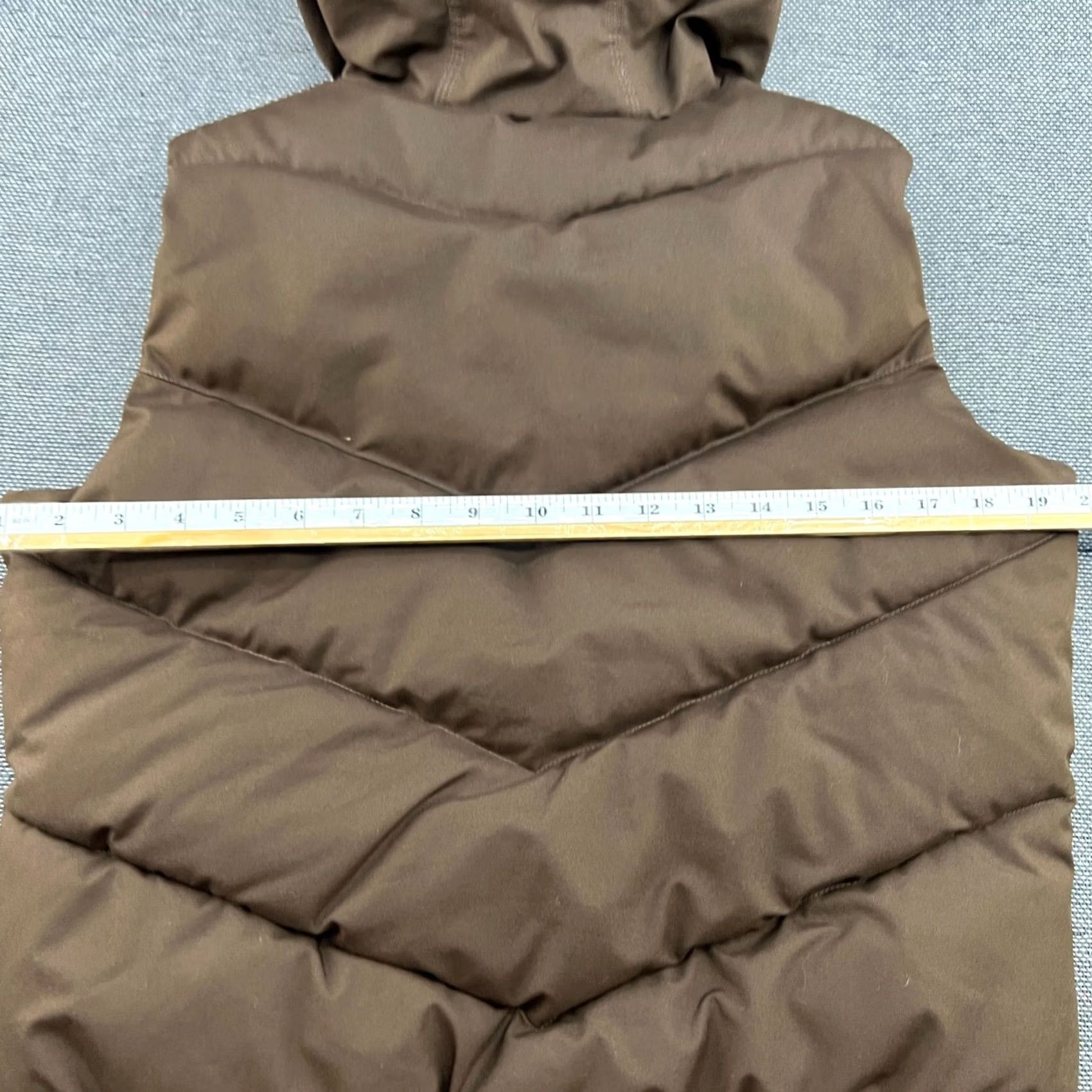 Adidas VINTAGE Adidas Missy Elliott Respect Me 2005 Vest Jacket Womens Size 38 Puffer Brown Size M / US 6-8 / IT 42-44 - 5 Thumbnail