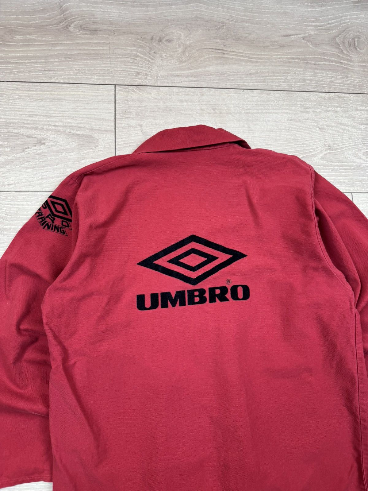 Umbro × Vintage Vintage Umbro ProTraining Sweatshirt Large Red 90s Football Size US M / EU 48-50 / 2 - 3 Thumbnail