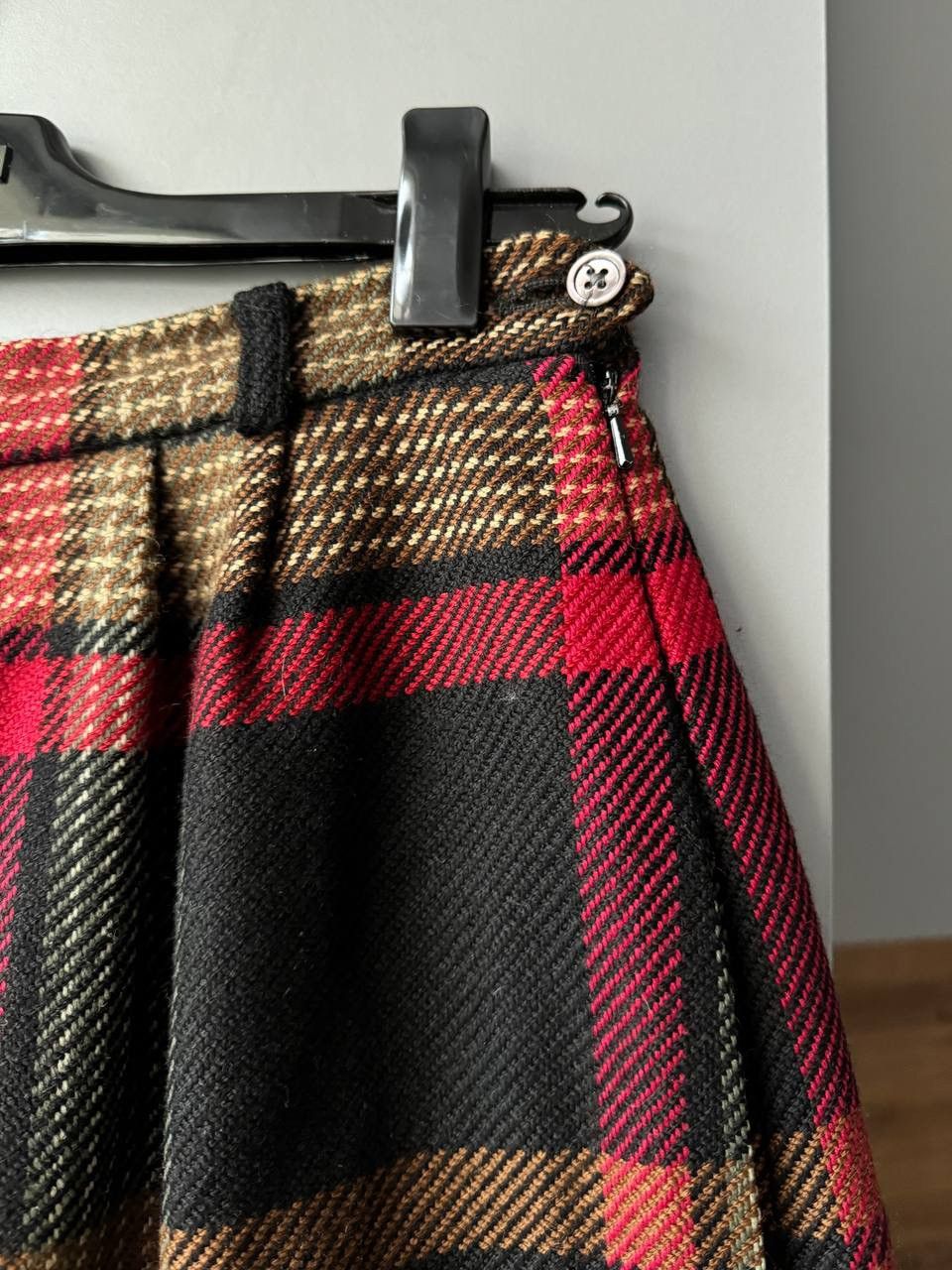Burberry Vintage Burberrys Wool Checkered Scotland Skirt Size 30" / US 8 / IT 44 - 2 Thumbnail