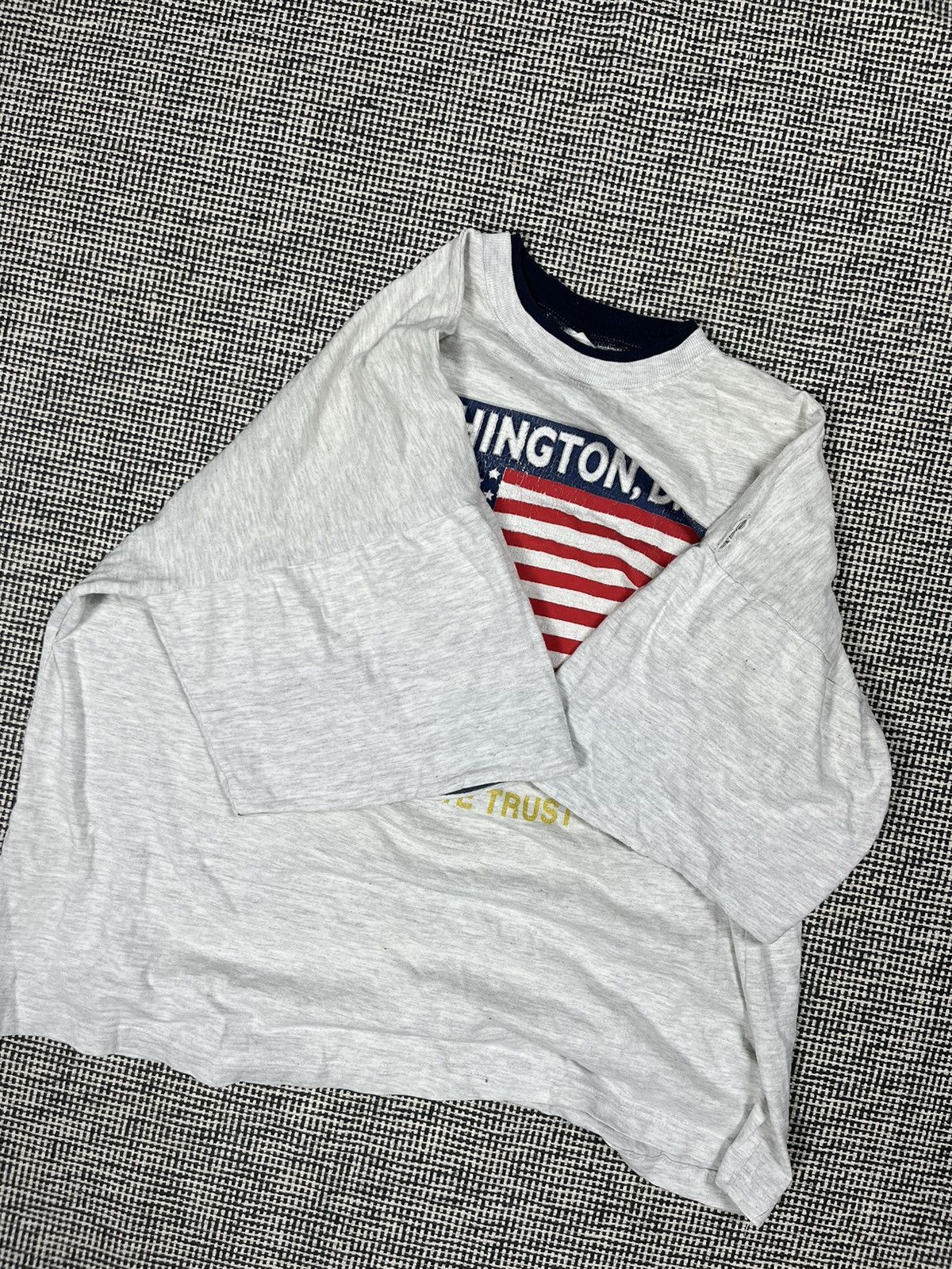 Vintage Vintage 90s Washington usa flag boxy t-shirt Size US L / EU 52-54 / 3 - 2 Thumbnail