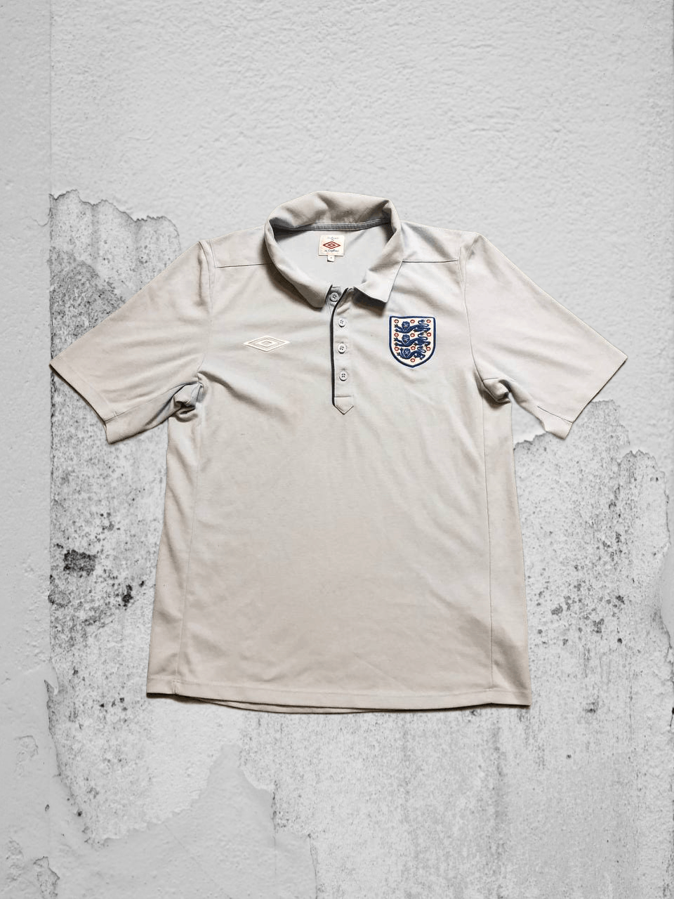 Umbro Y2K T-shirt Umbro Football England Jerseys Vintage logo Polo Size US M / EU 48-50 / 2 - 1 Thumbnail
