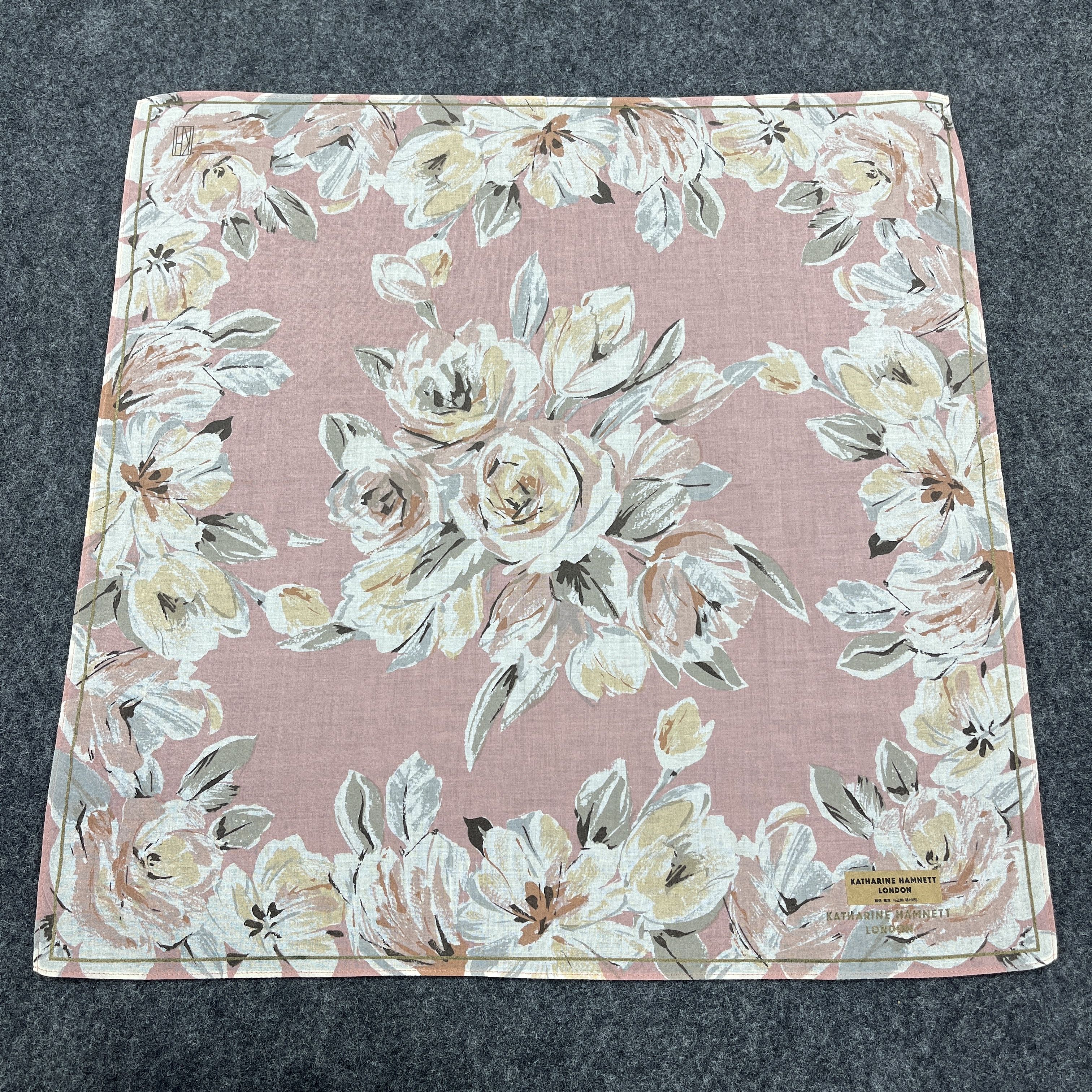 Katharine Hamnett London Katharine Hamnett London Handkerchief / Neckerchief B244 Size ONE SIZE - 10 Thumbnail