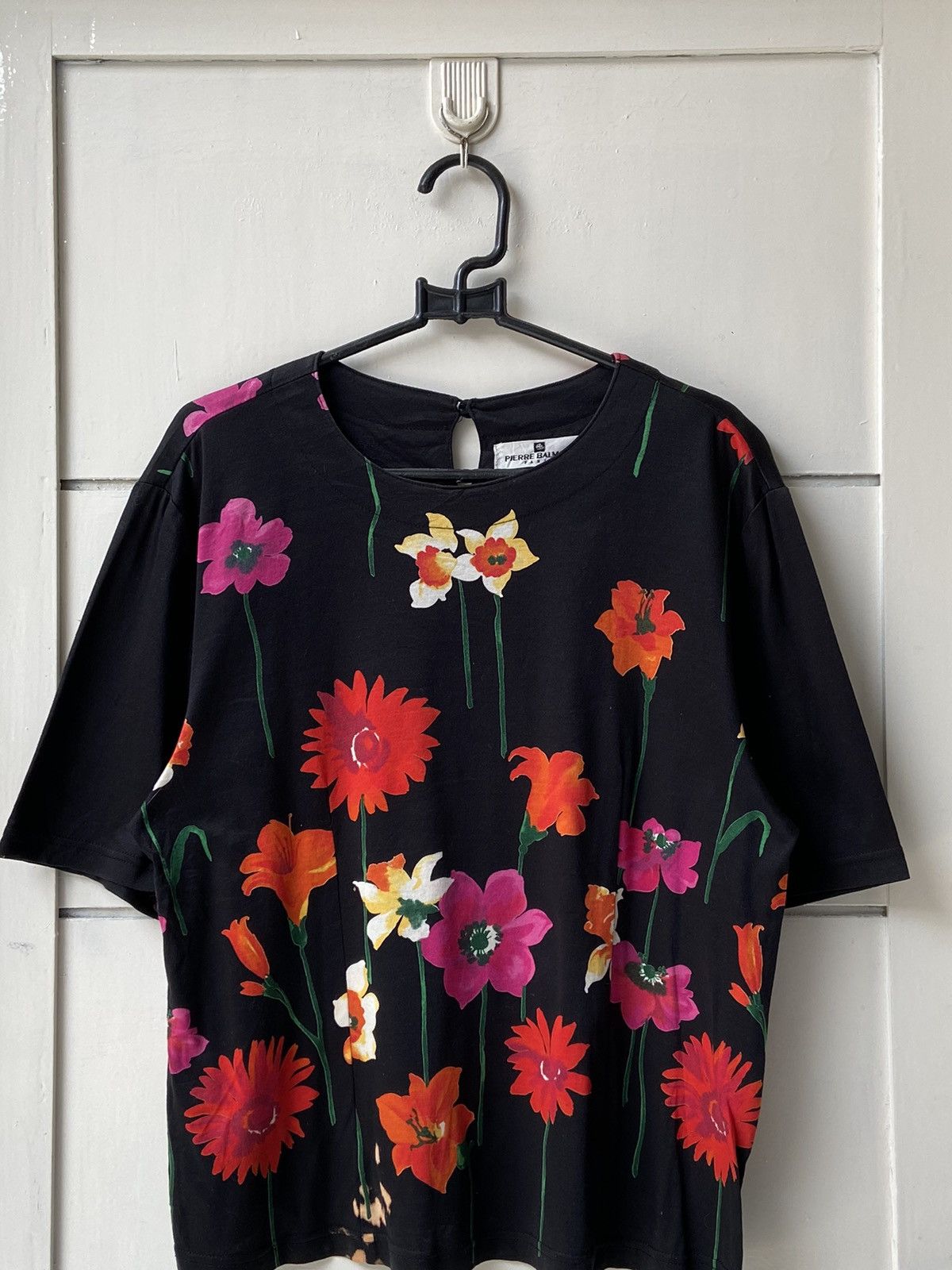 Pierre Balmain PIERRE BALMAIN Flower Motive T-shirt Size US S / EU 44-46 / 1 - 2 Thumbnail