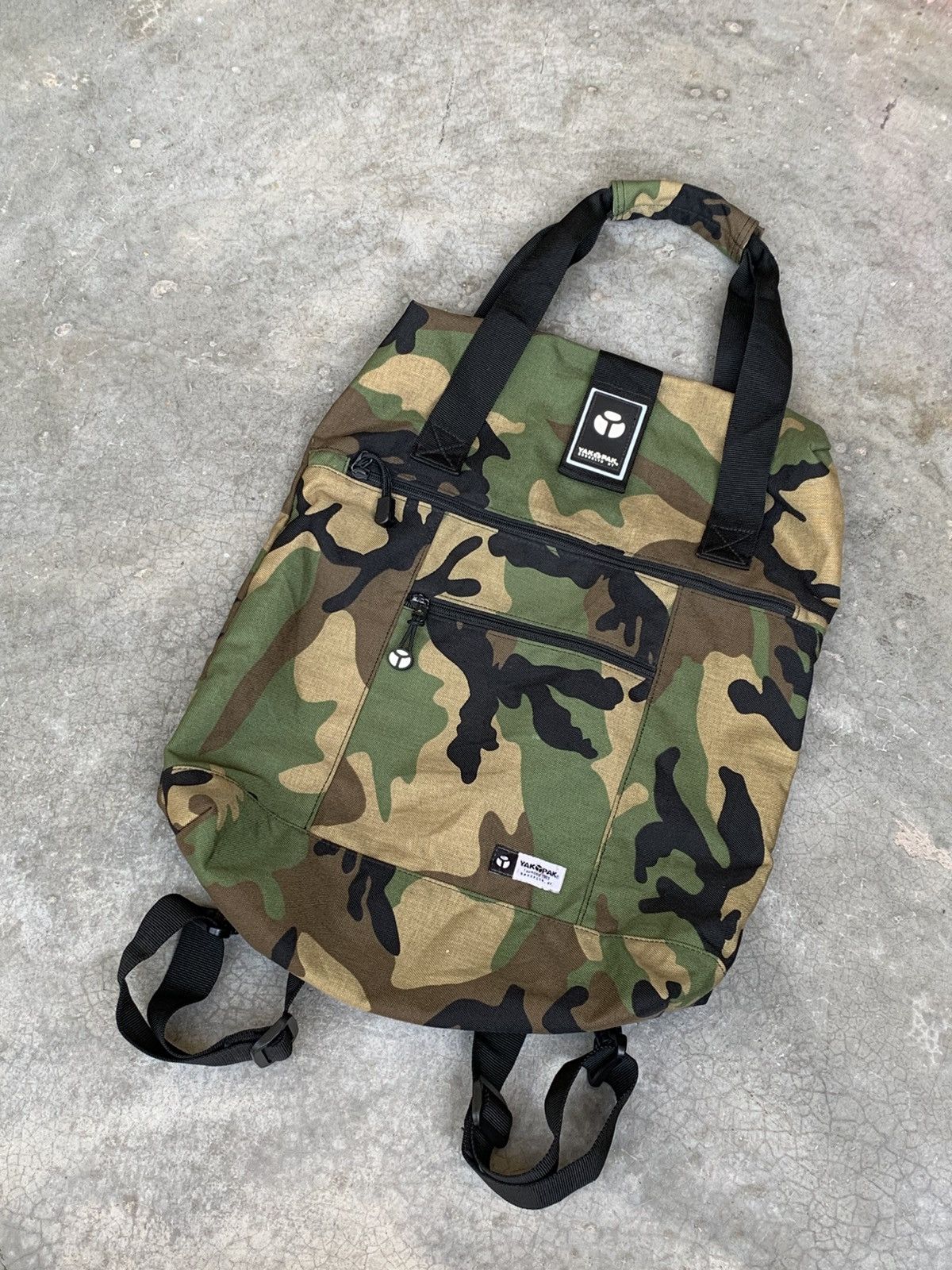 Vexed Generation YakPak Camoflauge 2 in 1 Tote + Bagpack Size ONE SIZE - 2 Thumbnail