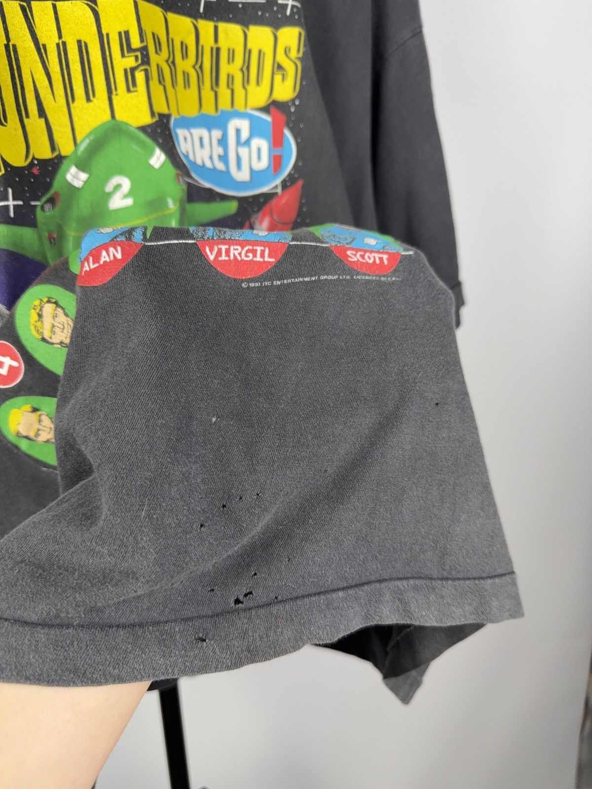 Sci-Fi Fantasy × Vintage Vintage 1991 Thunderbirds Are Go Movie Retro Faded T shirt Size US L / EU 52-54 / 3 - 6 Thumbnail