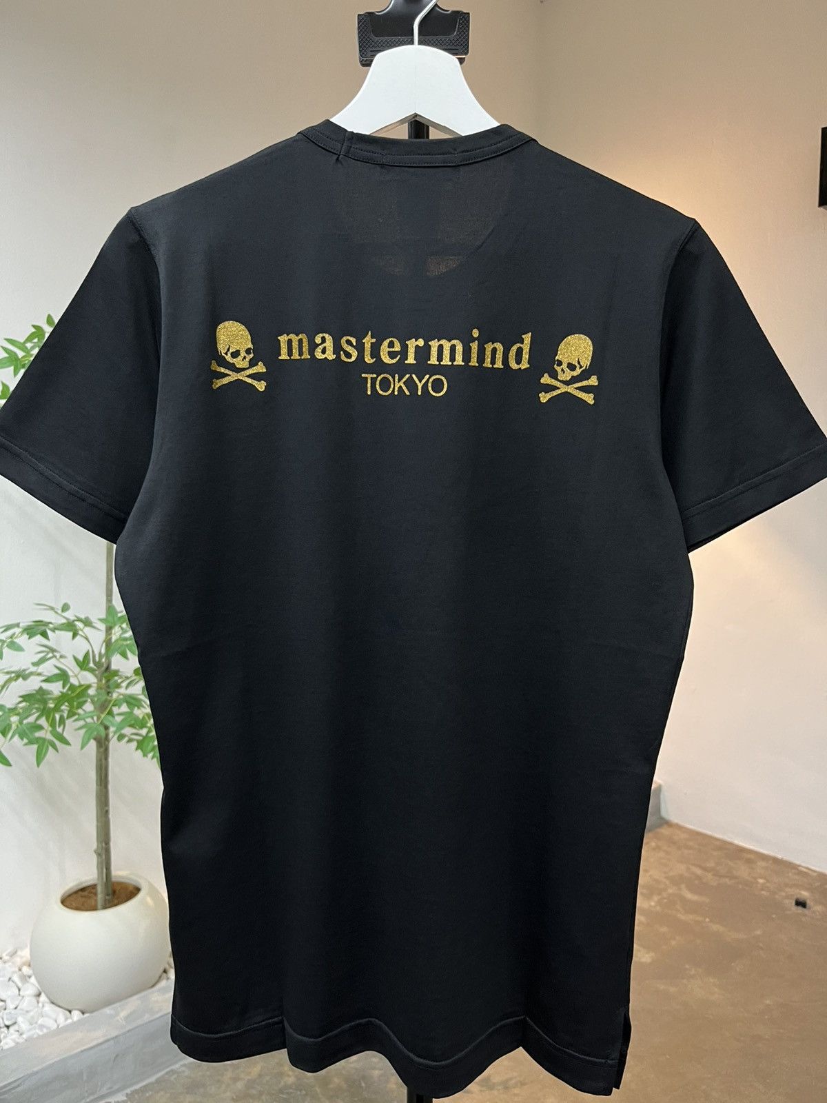 Japanese Brand BNWT Mastermind Japan “TOKYO” Glitter Skull Tee Size US S / EU 44-46 / 1 - 3 Thumbnail