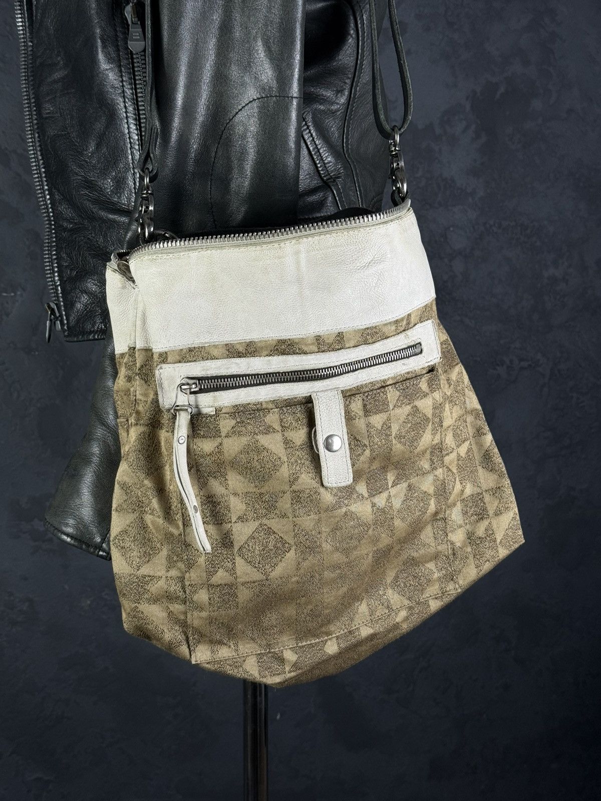 A.S.98 Vintage A. S98 AirStep Leather Handbag/ Shoulder Bag Rare Size ONE SIZE - 17 Thumbnail