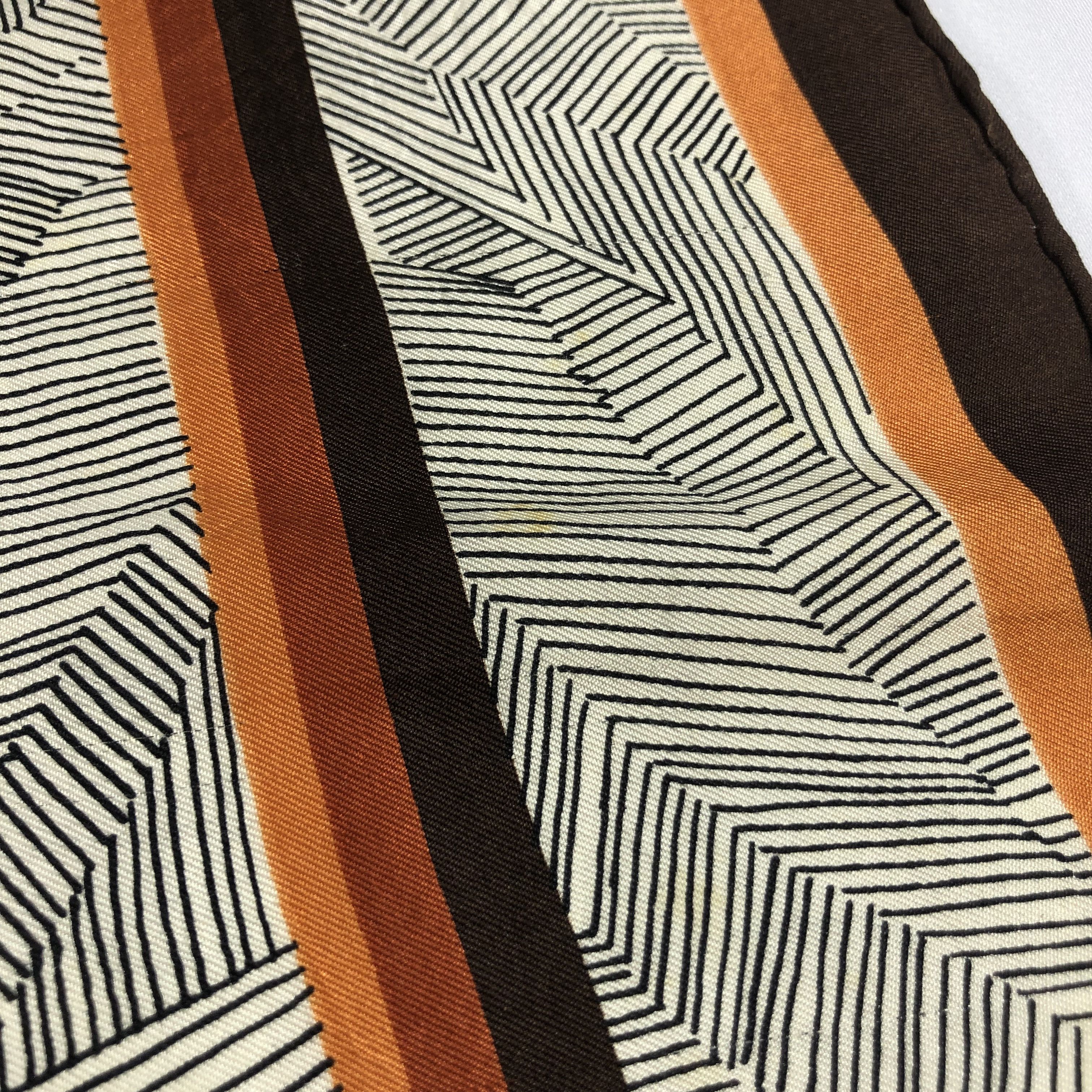 Vintage Vintage Roland Munnier Abstract Silk Scarf M344 Size ONE SIZE - 7 Thumbnail